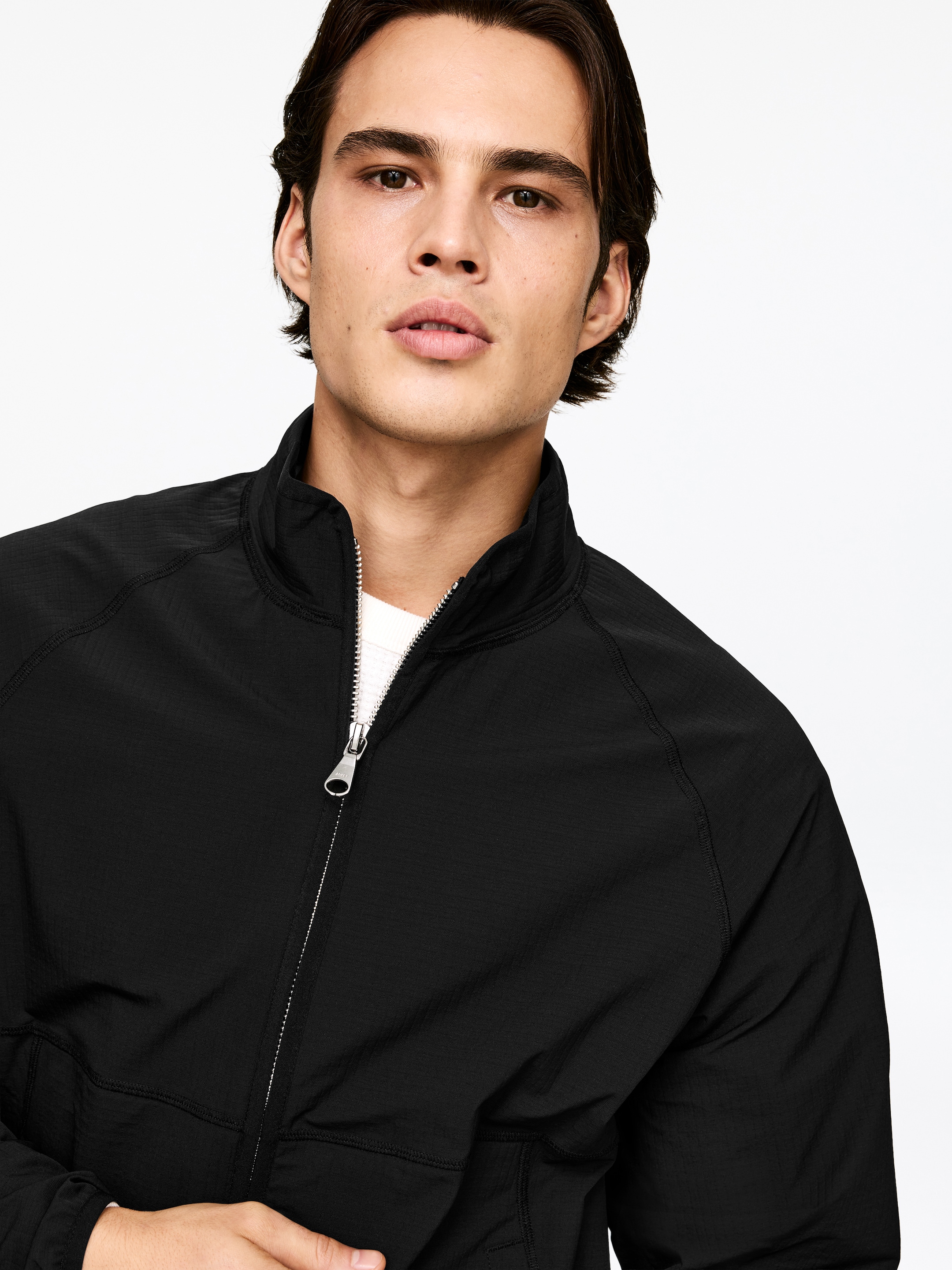 Veste en nylon | ARKET ACTIVE - Noir - Regular fit - Homme - StillMedia/Lookbook - 10