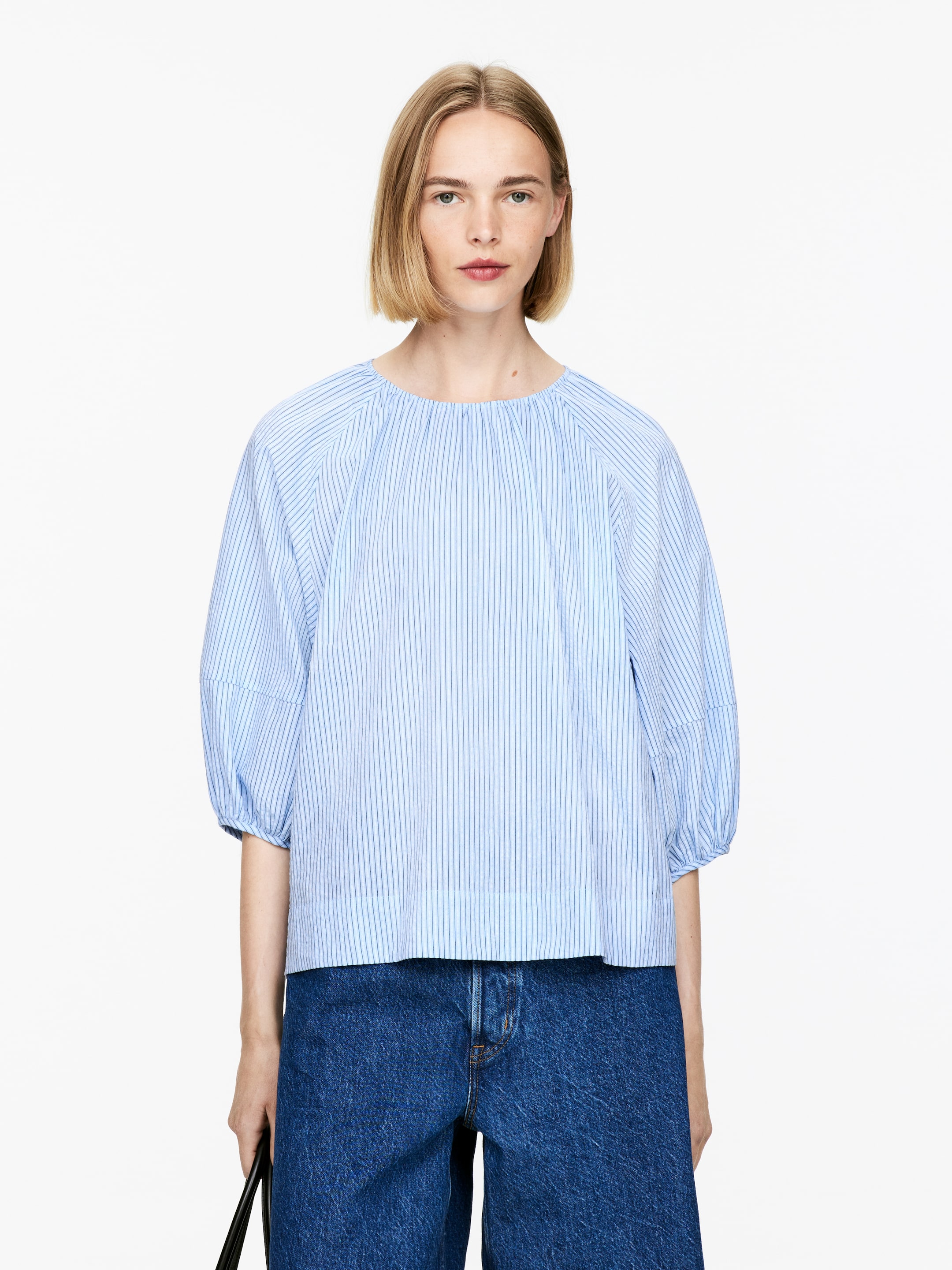 Visualizza immagine più grande: Blusa con vestibilità rilassata in cotone e lino - Azzurro/Righe - DONNA | H&M IT 1