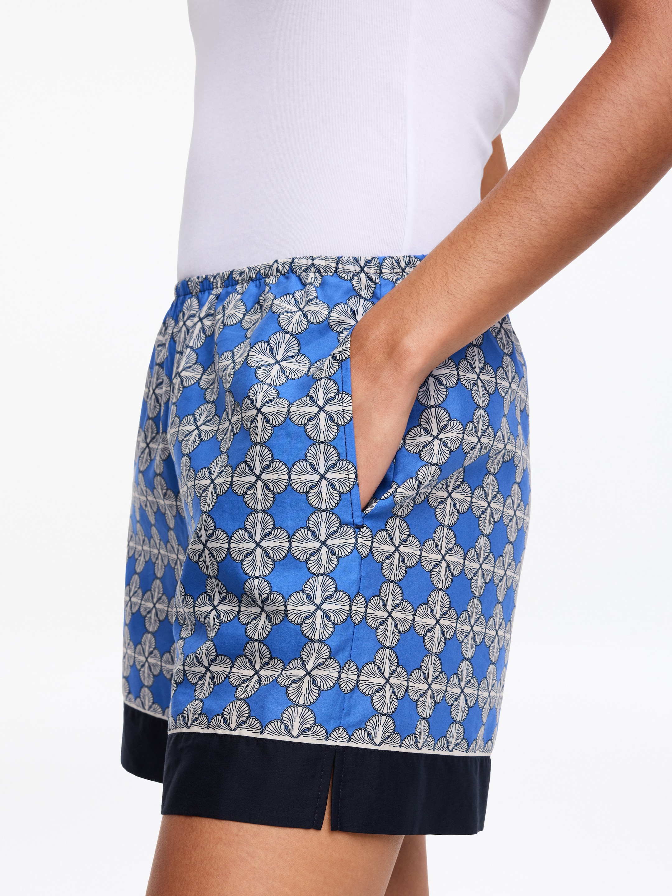 Lyocell Blend Shorts - Blue - Regular fit - Women - StillMedia/Lookbook - 2