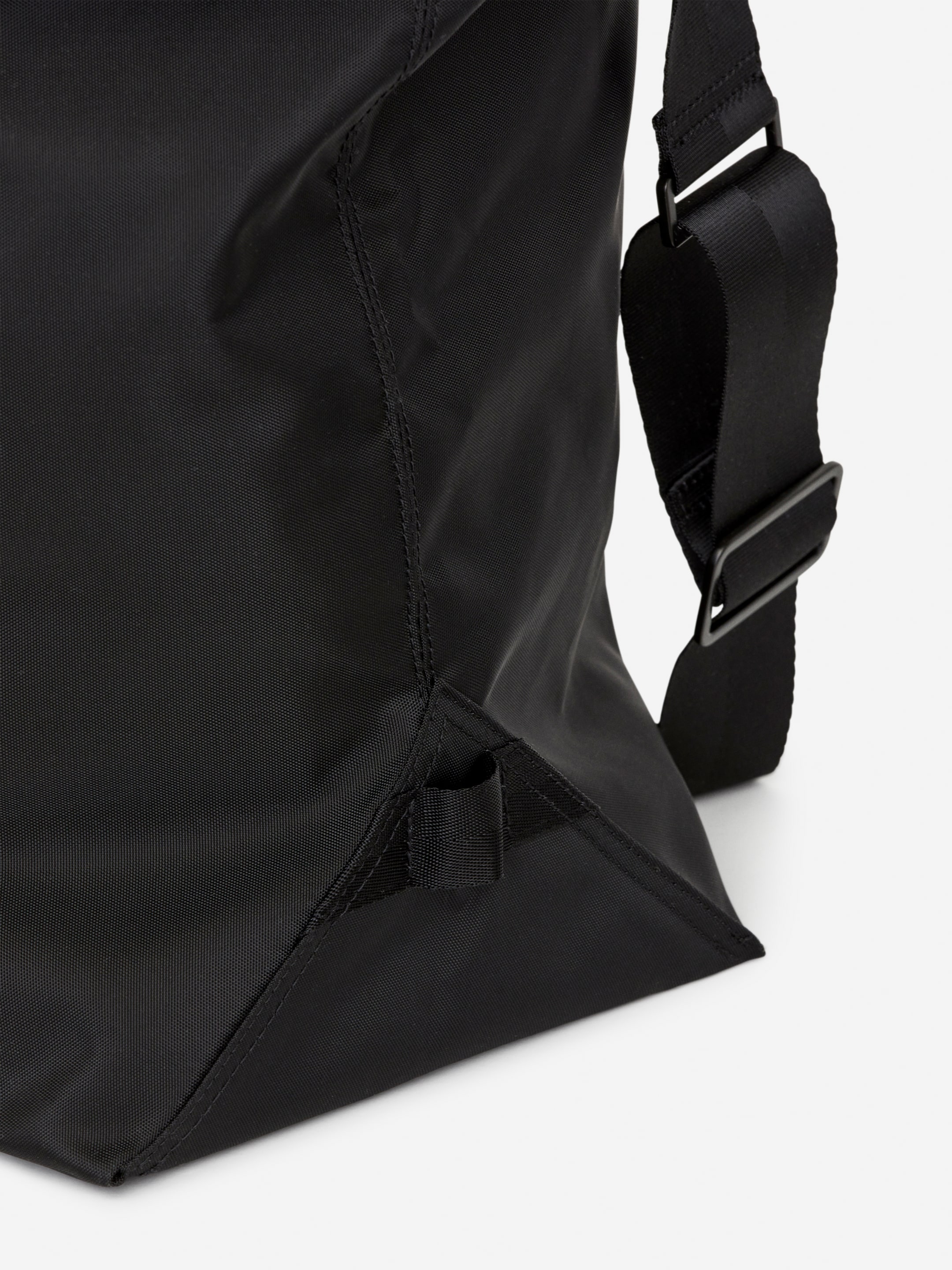 Grösseres Bild ansehen: 48-Hour Tote - Schwarz - DAMEN | H&M CH 15