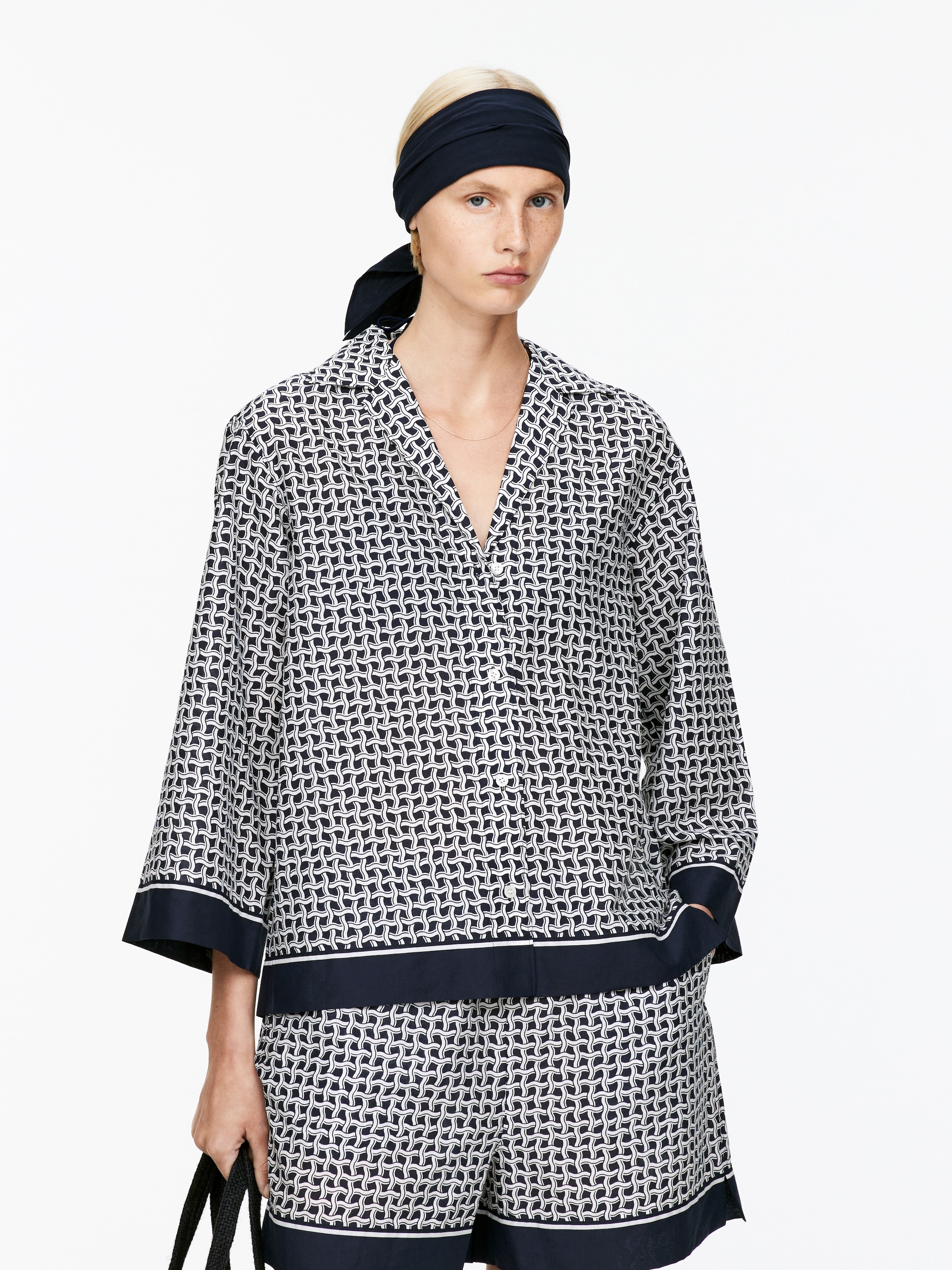 Visualizza immagine più grande: Camicia con stampa - Blu scuro/Bianco - DONNA | H&M IT 1