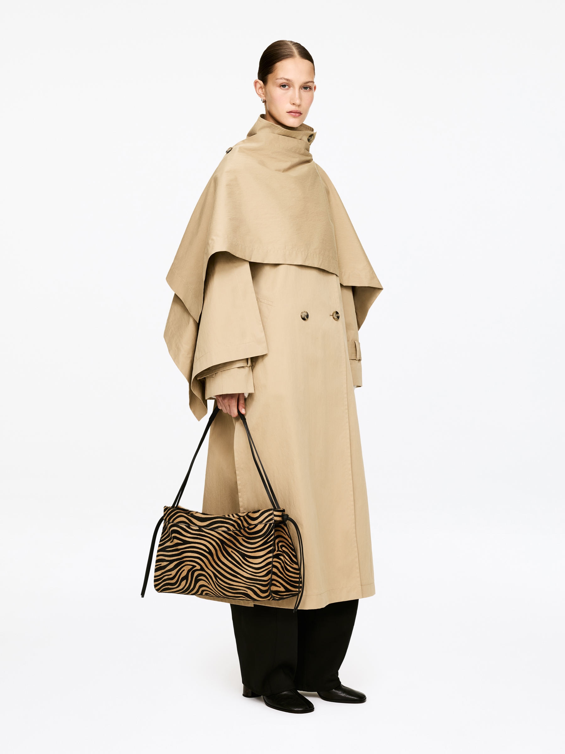 Zebra-Print Leather Shoulder Bag - Black/Beige - Women - StillMedia/Lookbook - 7