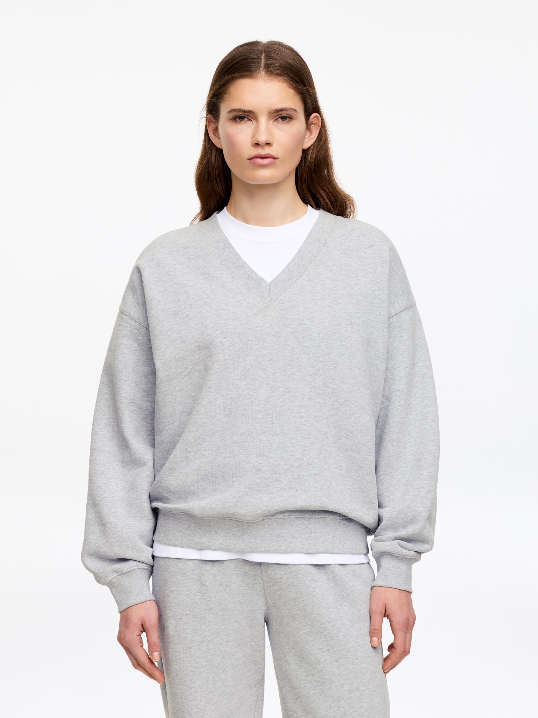 Sweatshirt mit V-Ausschnitt-#C0C3C6-18170