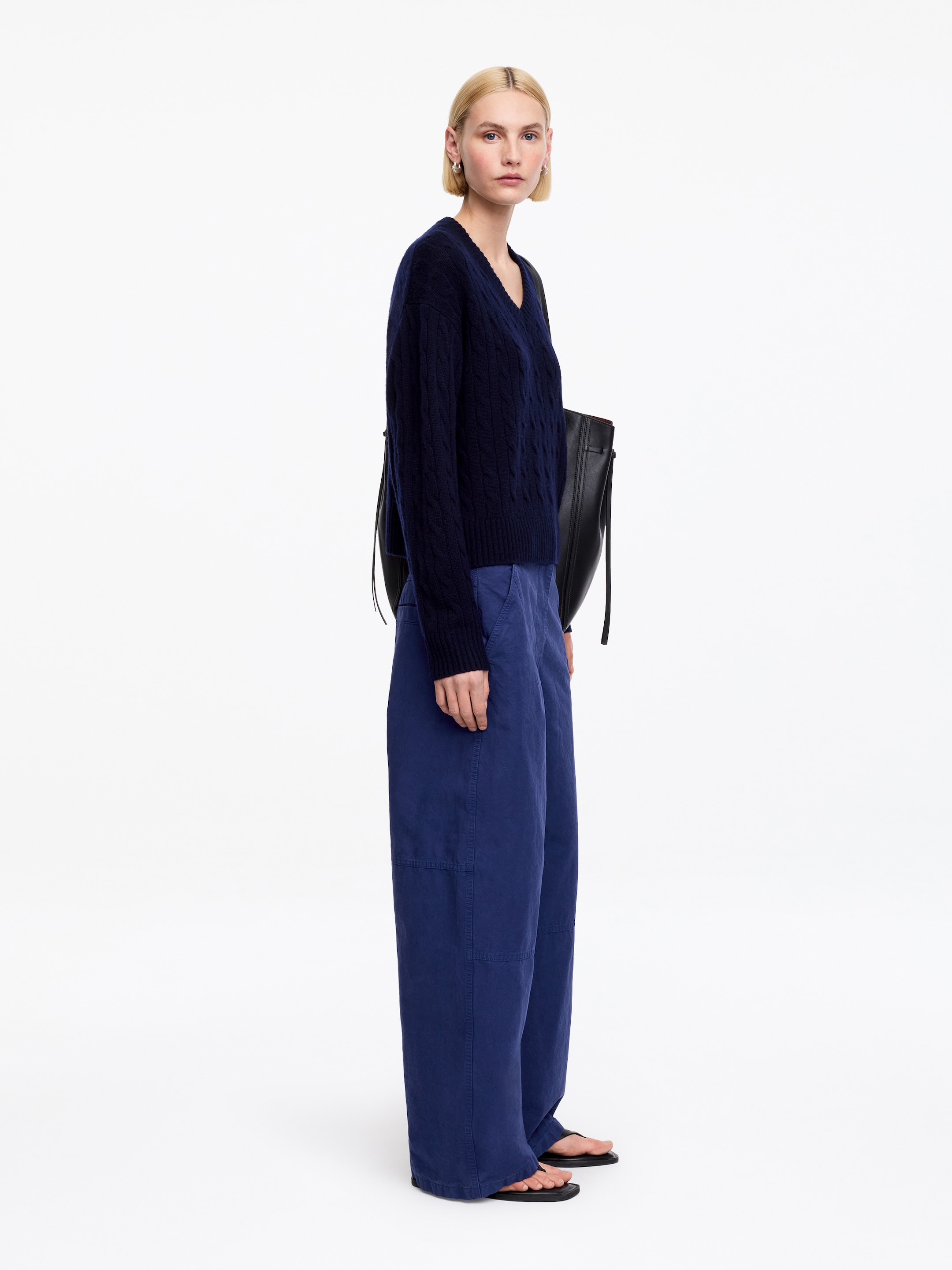 Cargo Trousers - Blue - Loose fit - Women - StillMedia/Lookbook - 5