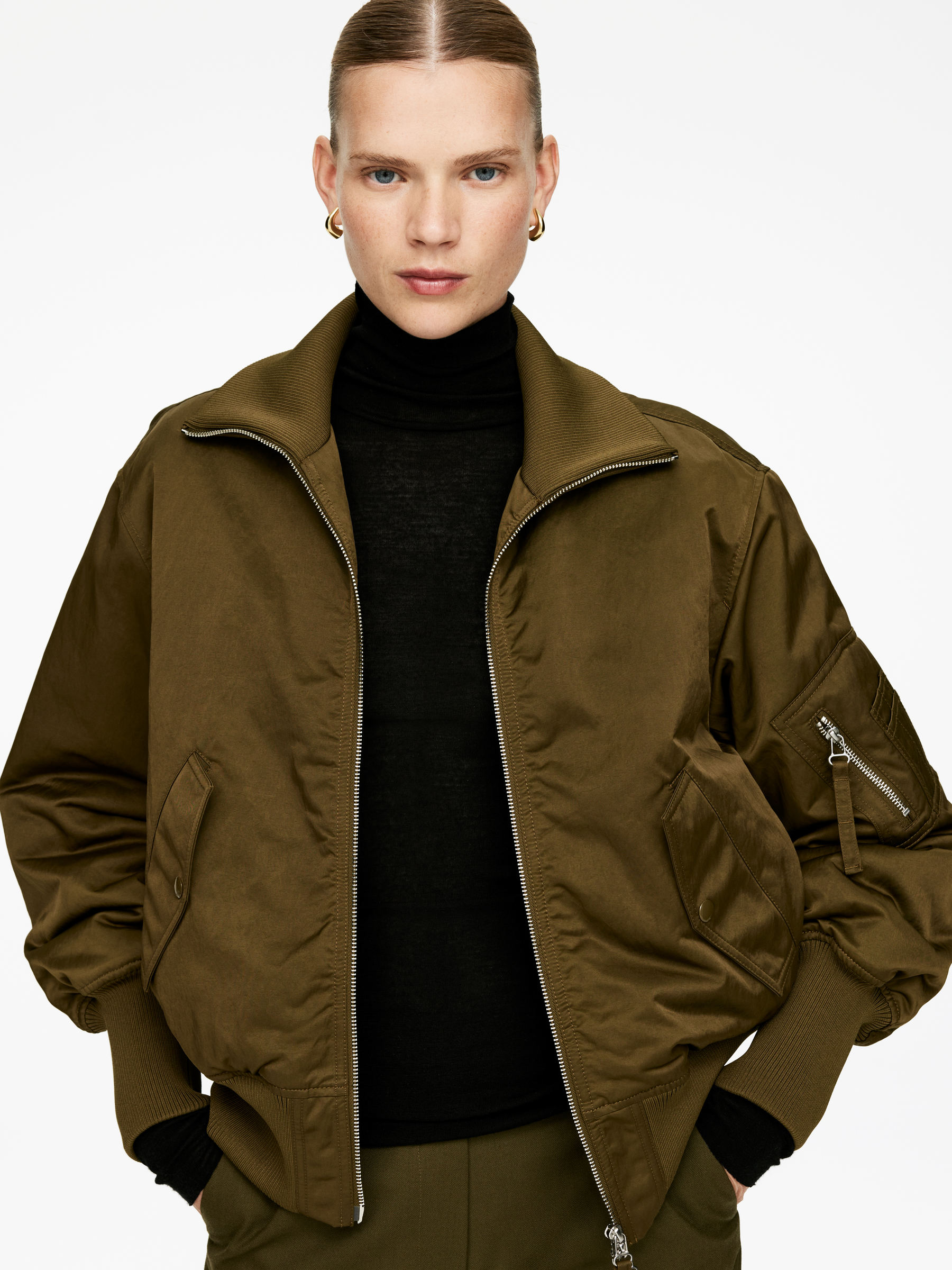 Rollkragenoberteil aus Wolle - Schwarz - Slim Fit - Damen - StillMedia/Lookbook - 12