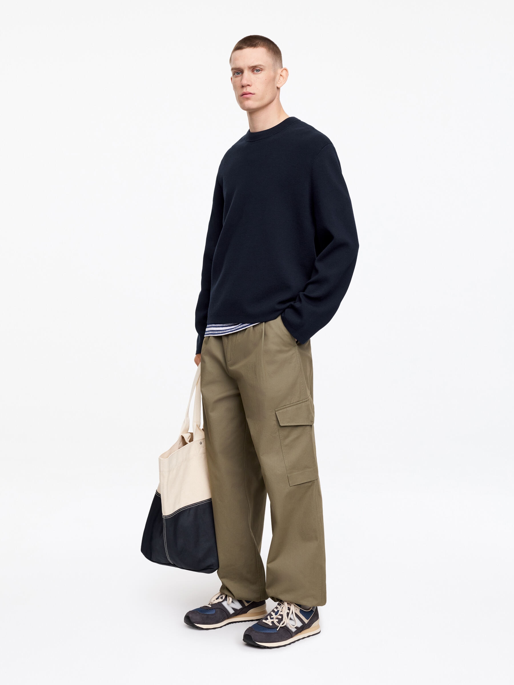 Tröja i bomullsblandning - Mörkblå - Relaxed fit - Men - StillMedia/Lookbook - 3