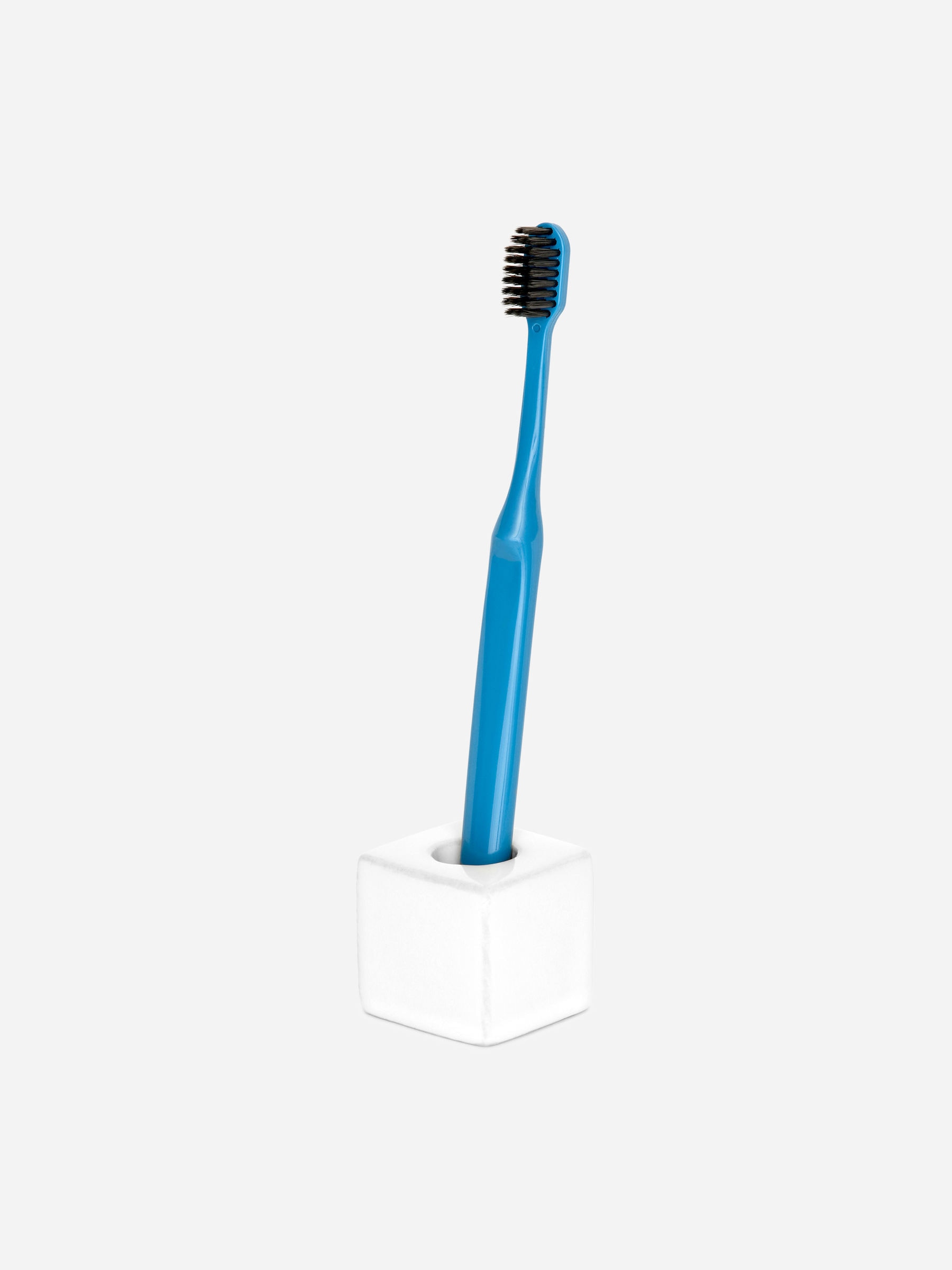 Tooth Brush Holder - White - Homeware - StillMedia/DescriptiveDetail - 4