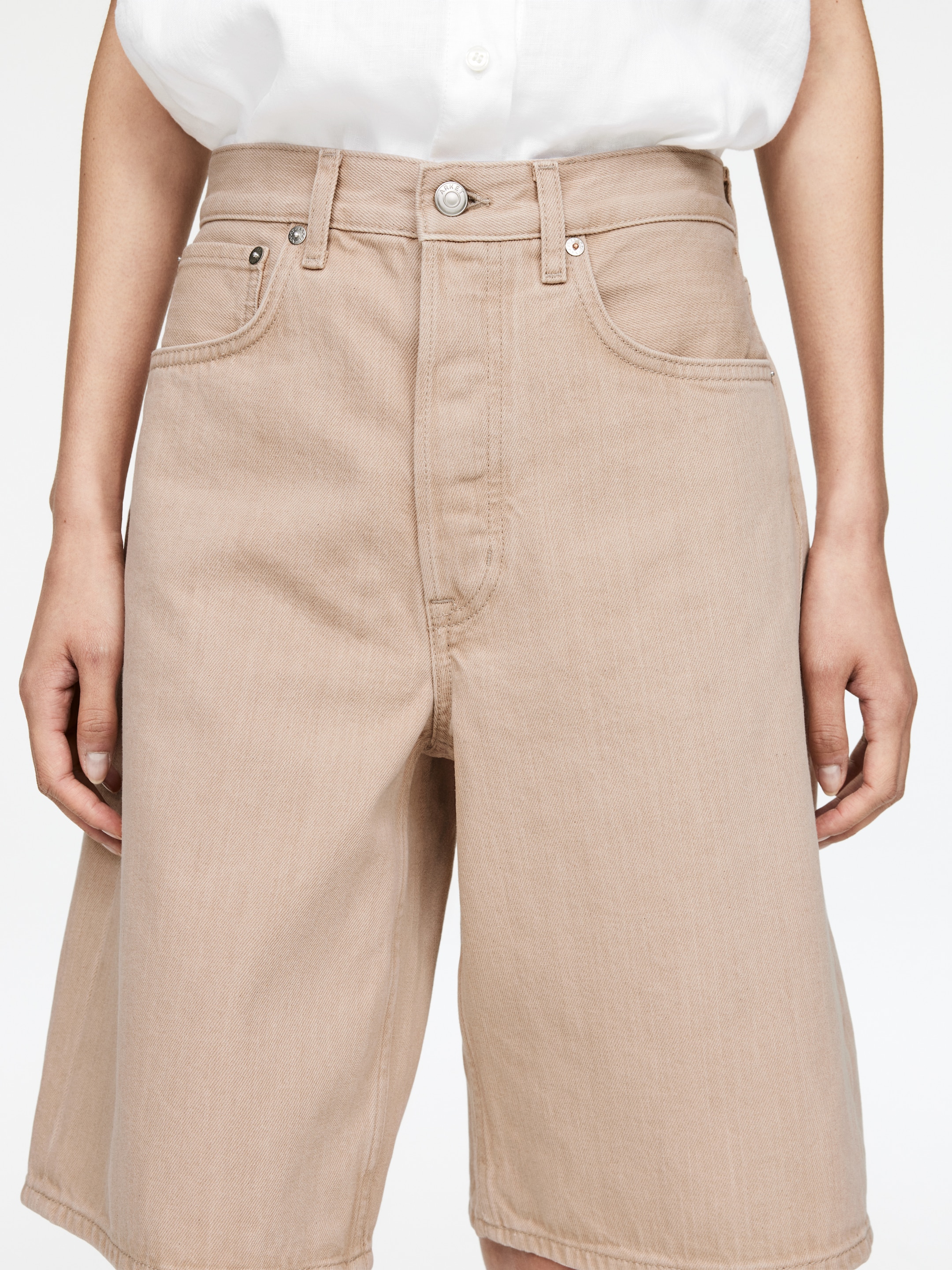 Visualizza immagine più grande: Shorts lunghi in denim - Beige - DONNA | H&M IT 4