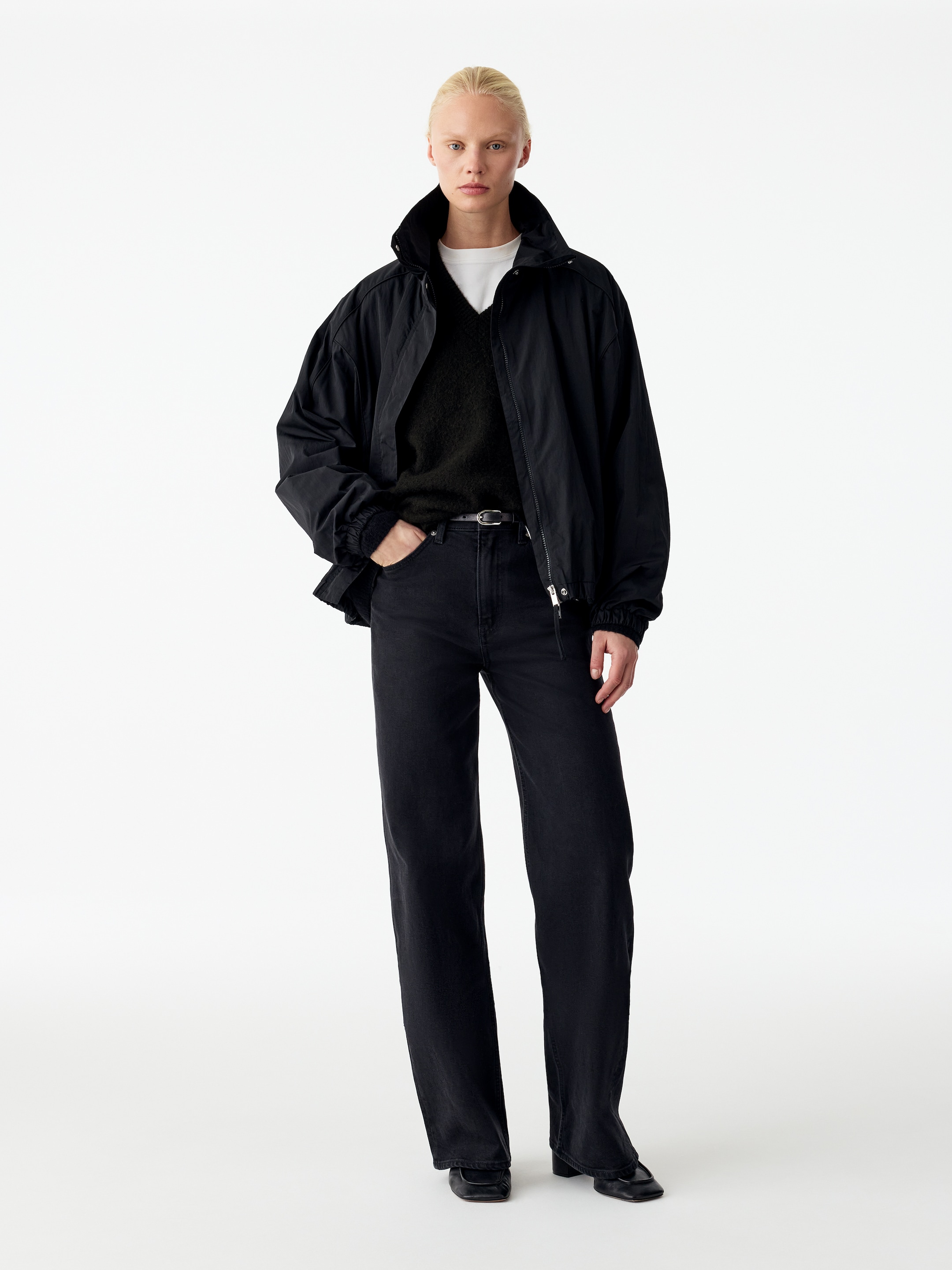 Alpaca-Wool Blend V-Neck Jumper - Black - Loose fit - women - StillMedia/Lookbook - 12