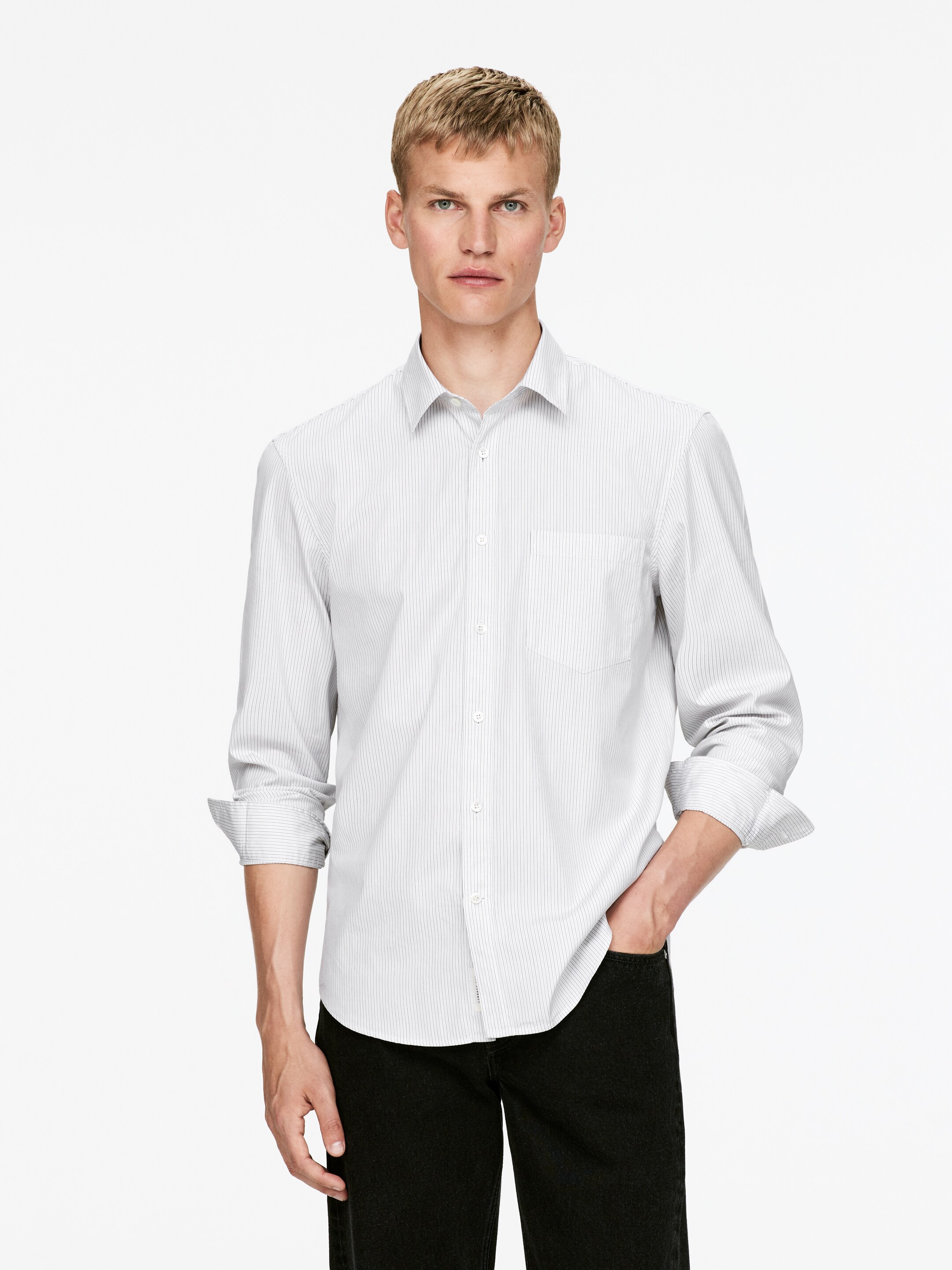 Ver imagen más grande: Camisa de popelina - Azul/blanco roto/negro - HOMBRE | H&M ES 1