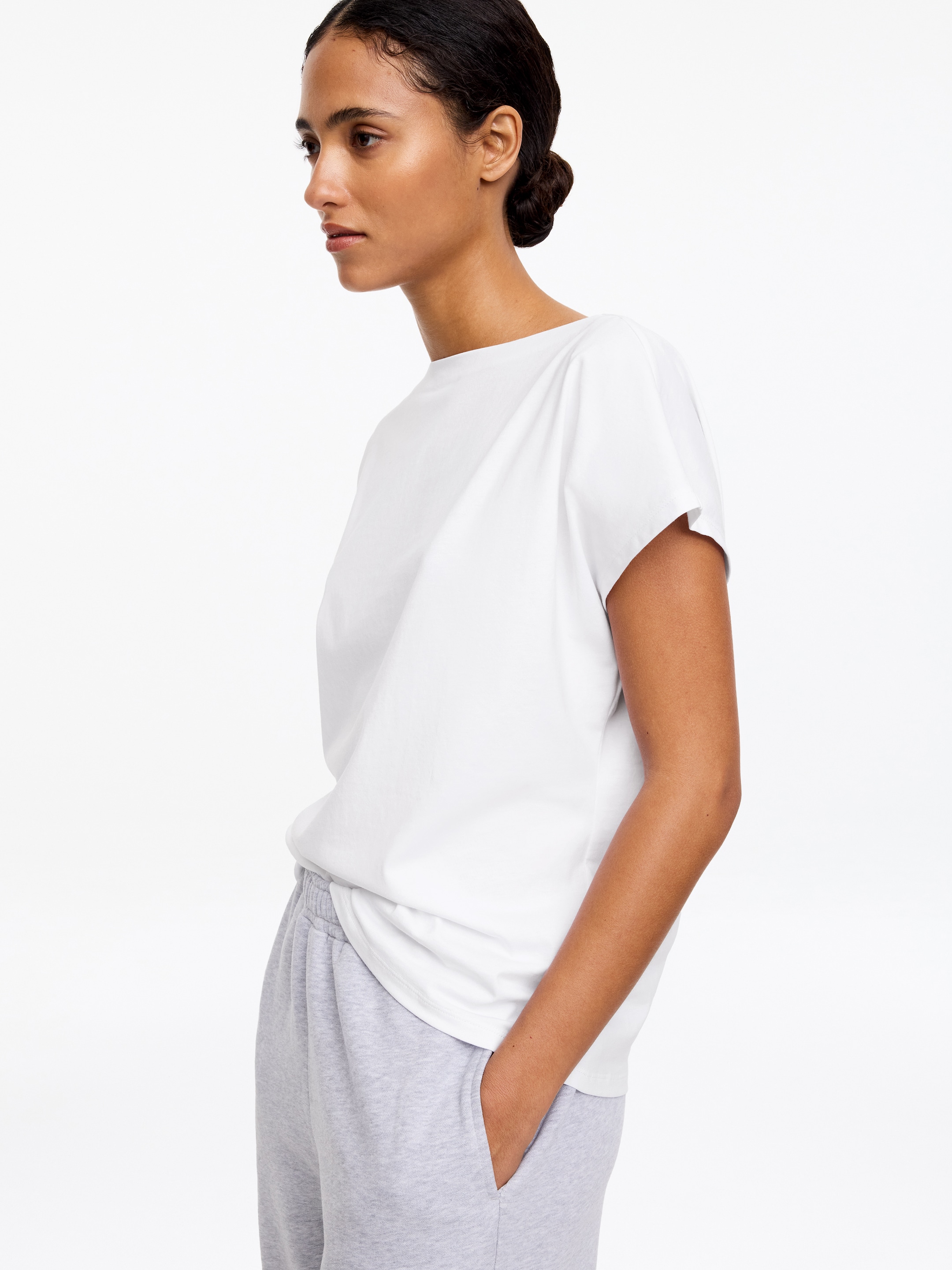 Cap-Sleeve Top - White - Loose fit - Women - StillMedia/Lookbook - 2