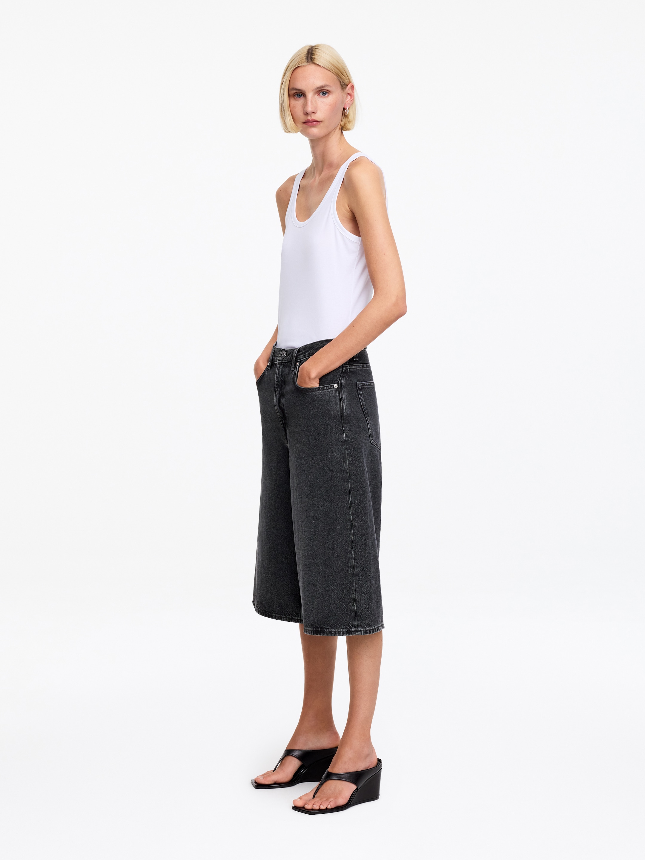 Långa denimshorts - Svart - Loose fit - Women - StillMedia/Lookbook - 4