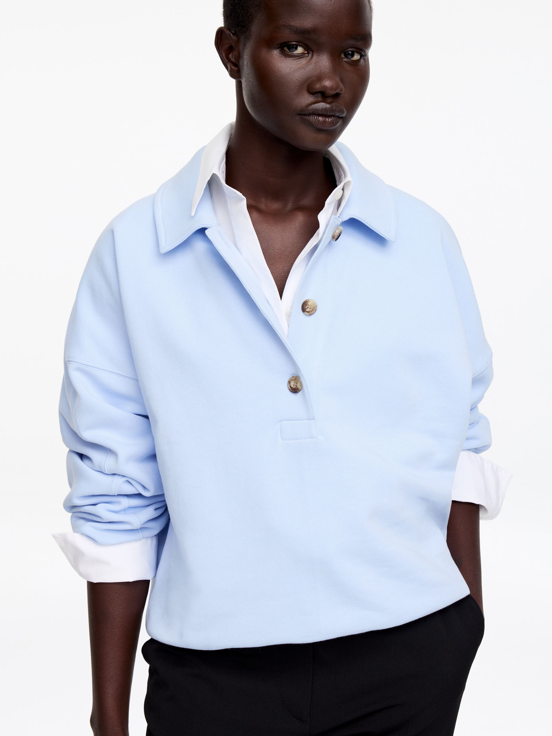 French Terry Polo Sweatshirt - Light Blue - Regular fit - Women - StillMedia/Lookbook - 3