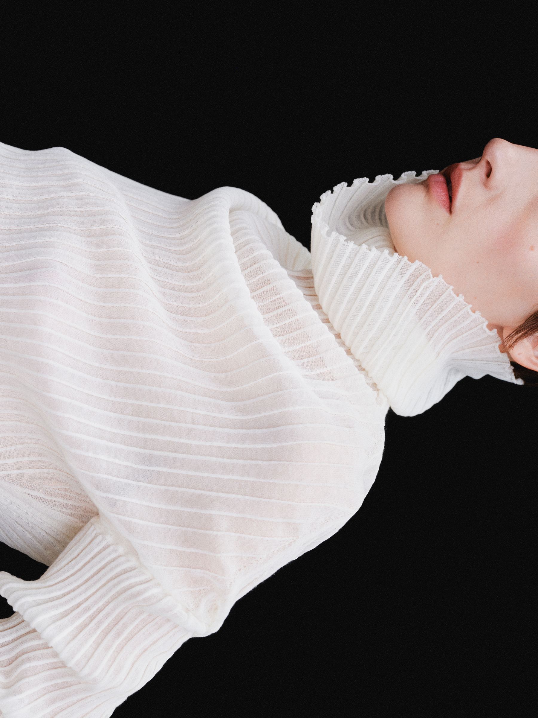 Rib Roll-Neck Top - Off White - Regular fit - Women - StillMedia/Environmental - 1