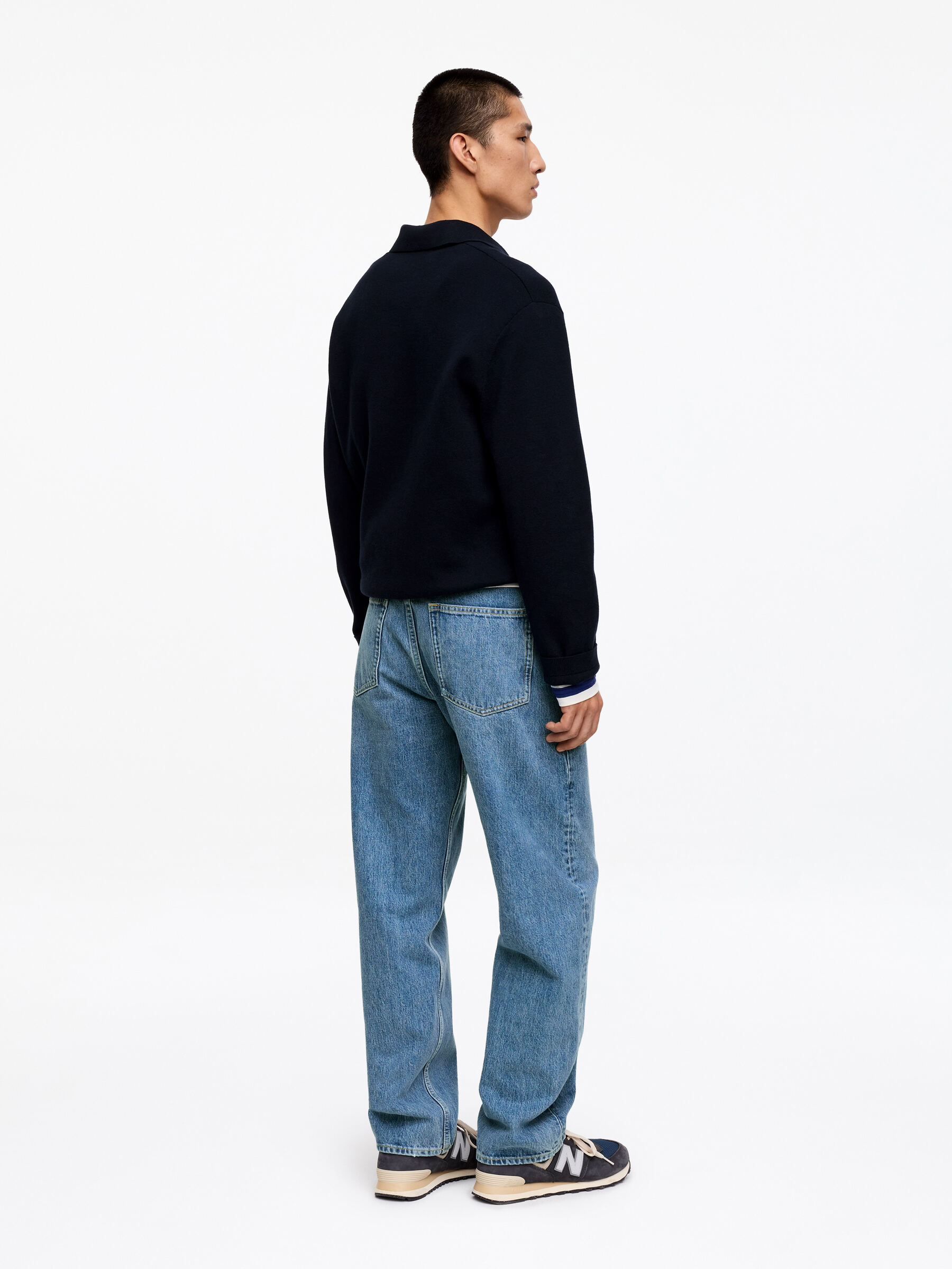 CREEK Relaxed Barrel Jeans - Mid Blue - Relaxed fit - Men - StillMedia/Lookbook - 9