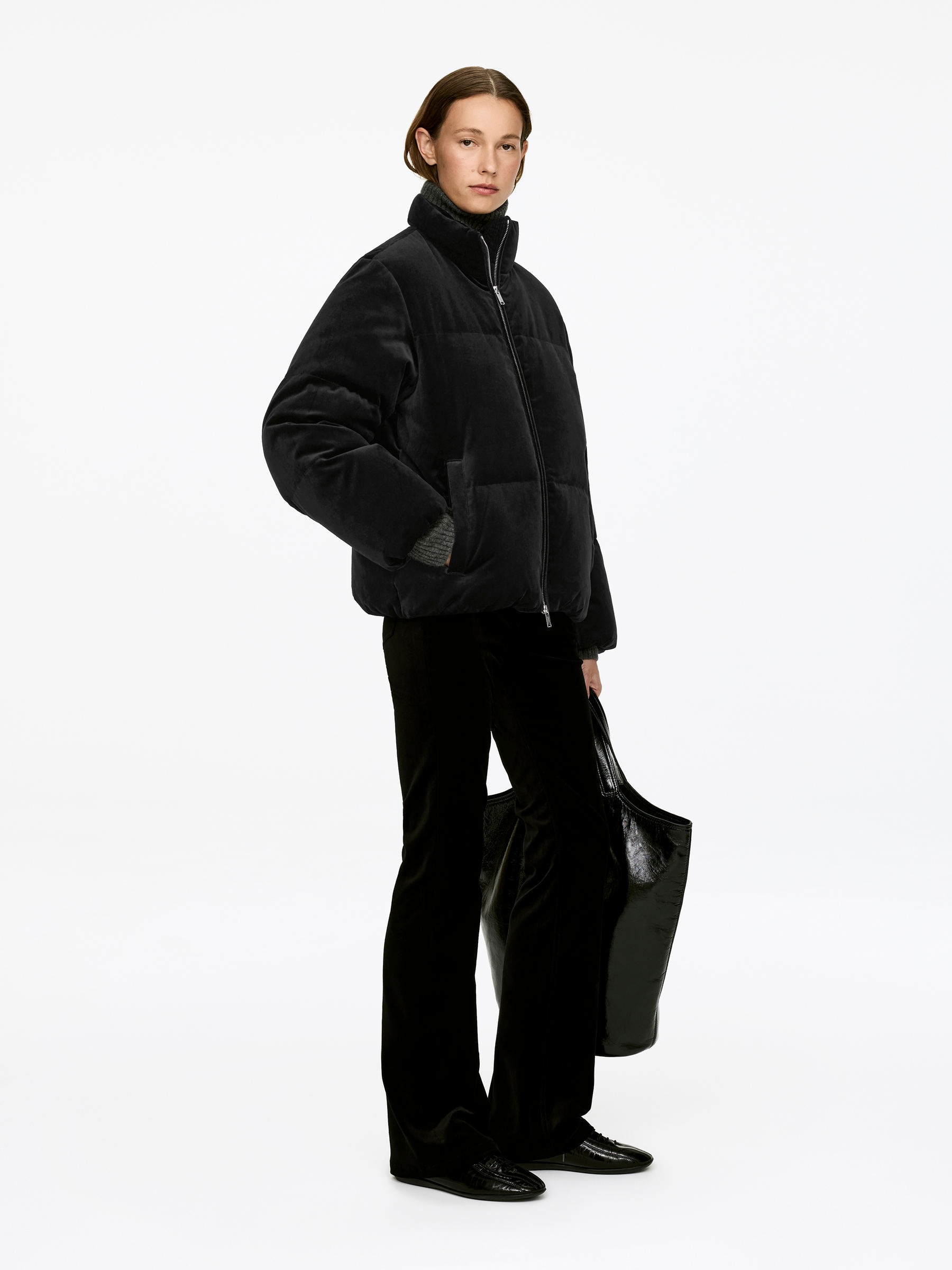 Velvet Puffer Jacket - Black - Regular fit - Women - StillMedia/Lookbook - 6