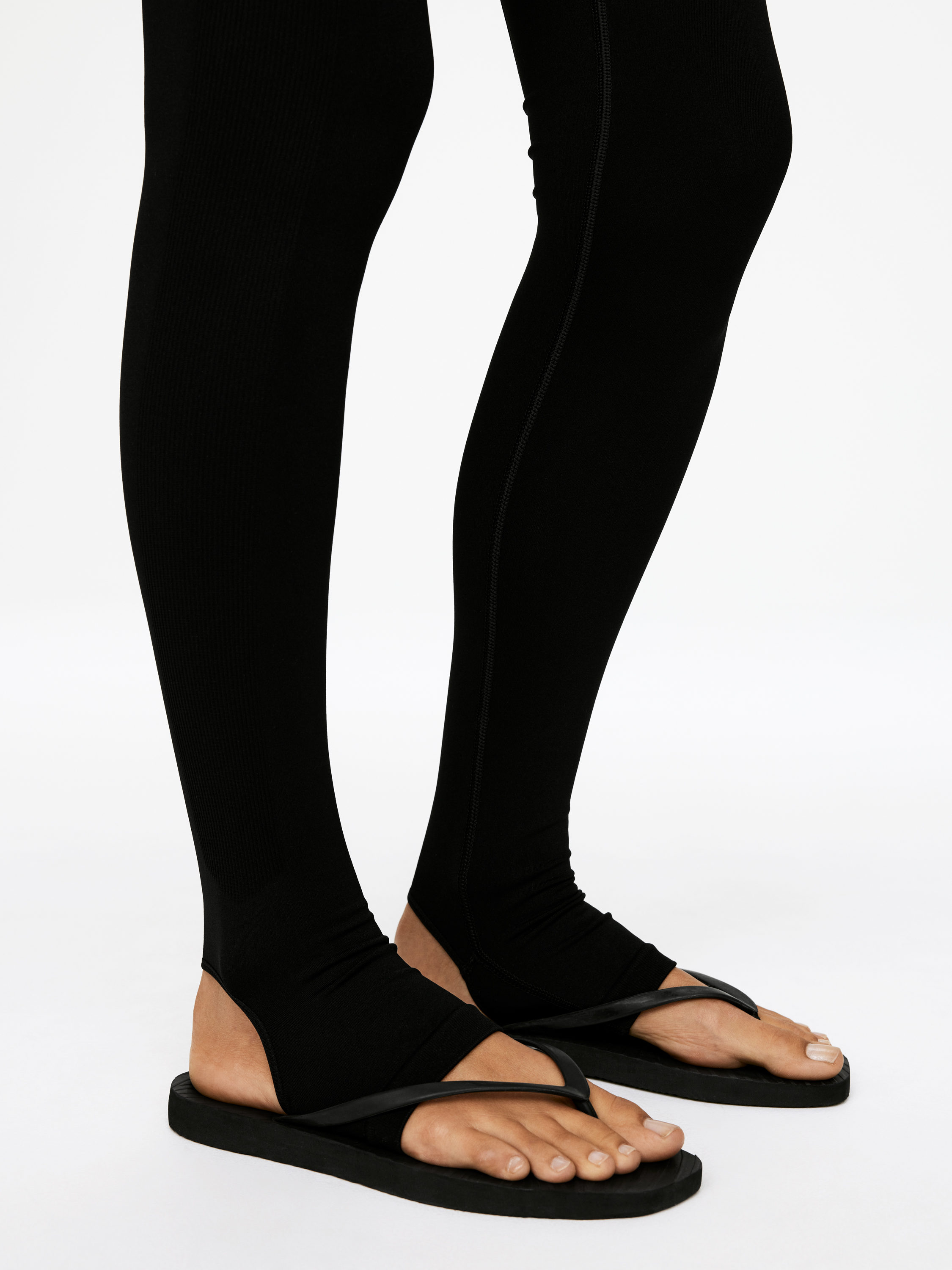 Seamless Open-Heel Tights - Black - Slim fit - Women - StillMedia/Lookbook - 7