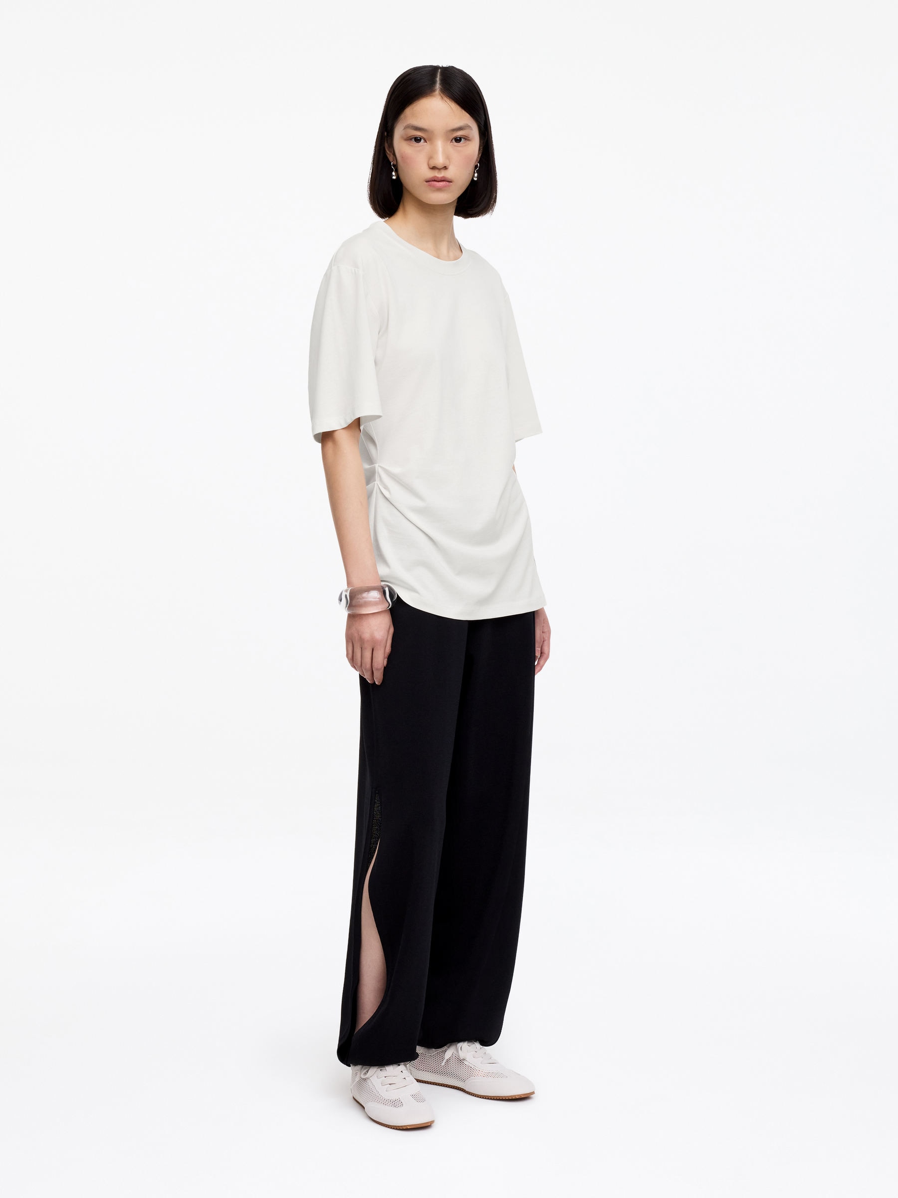 Drapiertes T-Shirt - Weiß - Regular Fit - Women - StillMedia/Lookbook - 3