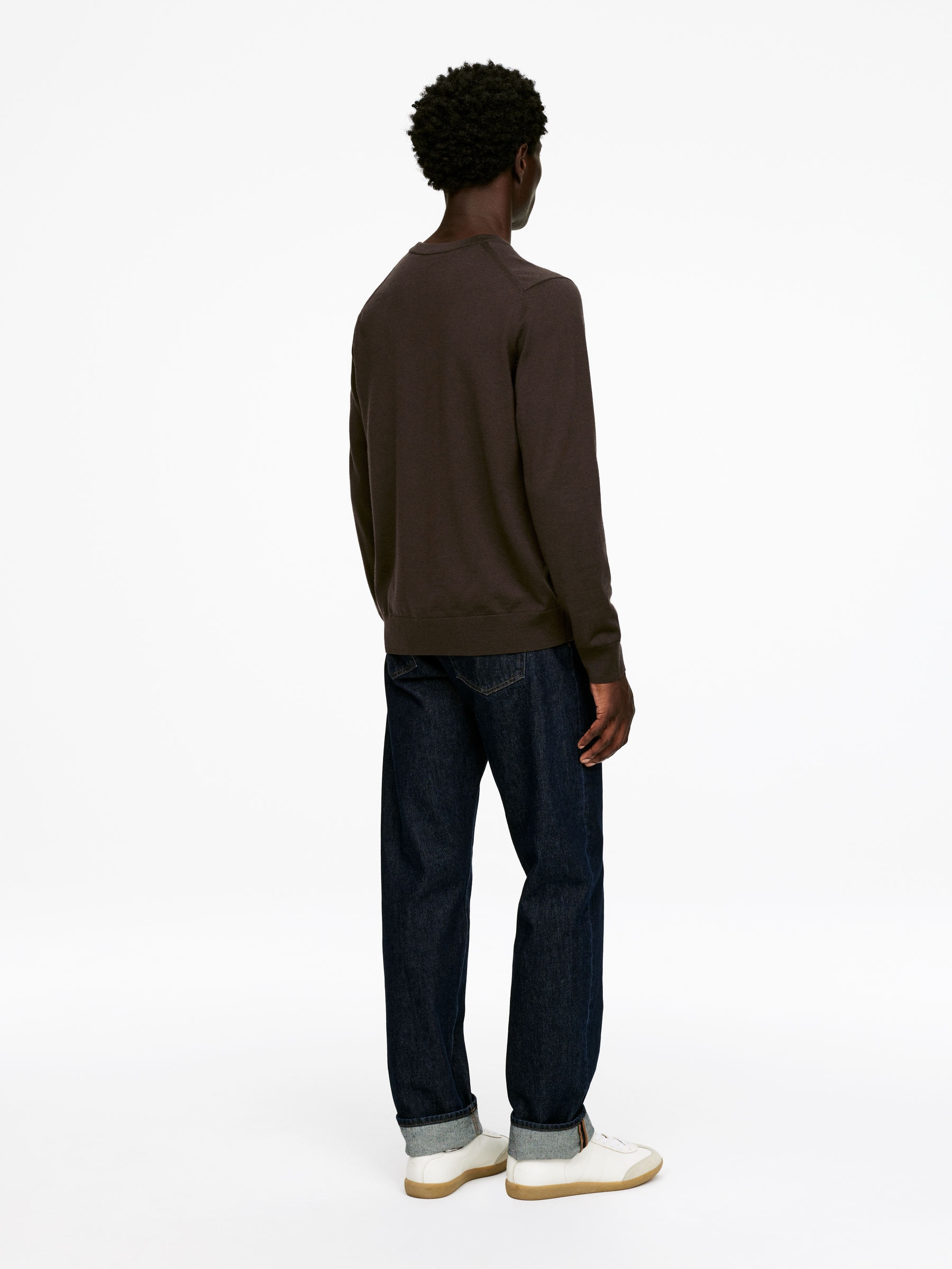 Jersey de punto fino en lana merino - Marrón oscuro - Corte estándar - Men - StillMedia/Lookbook - 8