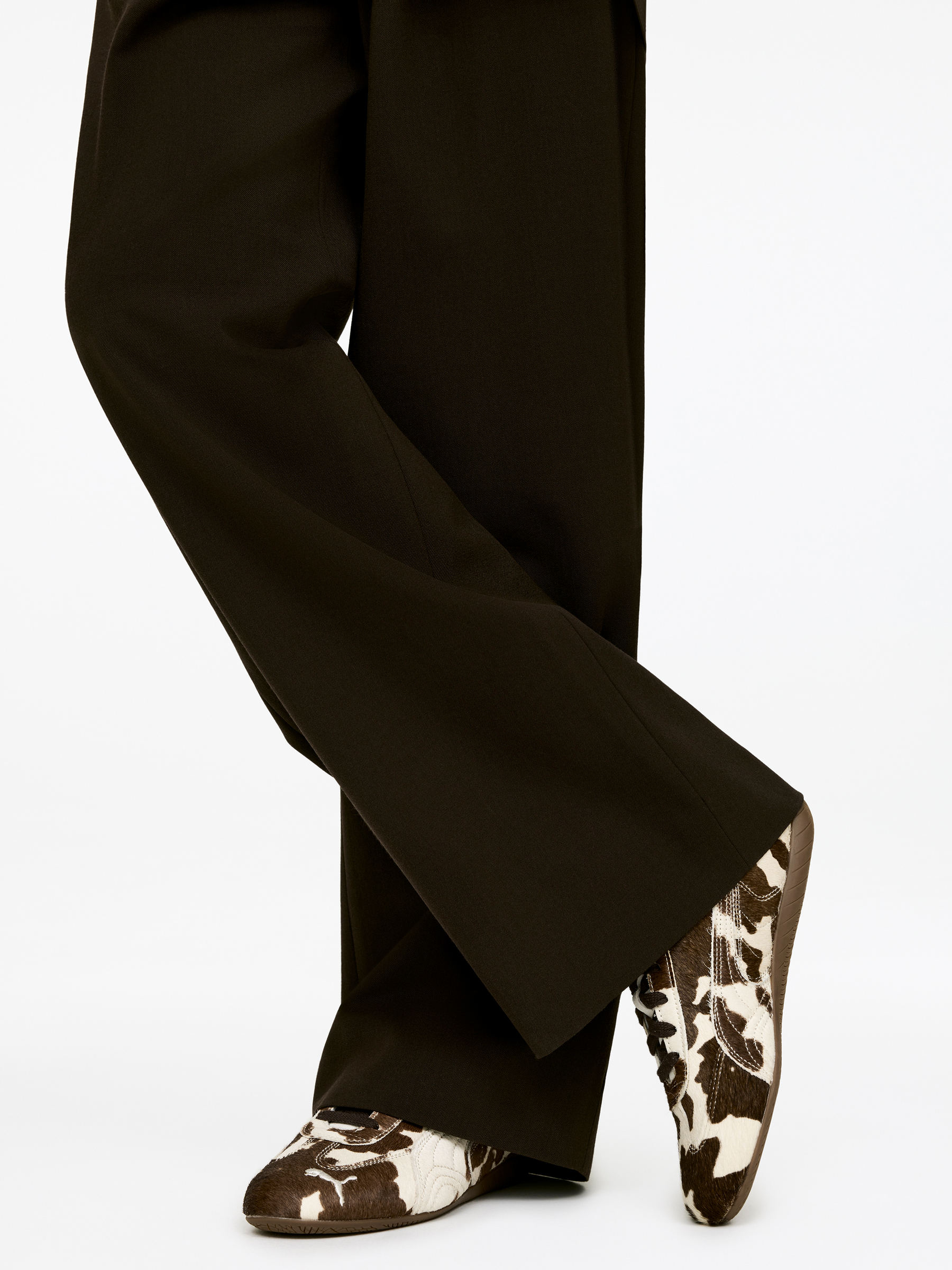 Puma Speedcat Cow Print Trainers - Beige/Brown - Women - StillMedia/Lookbook - 9