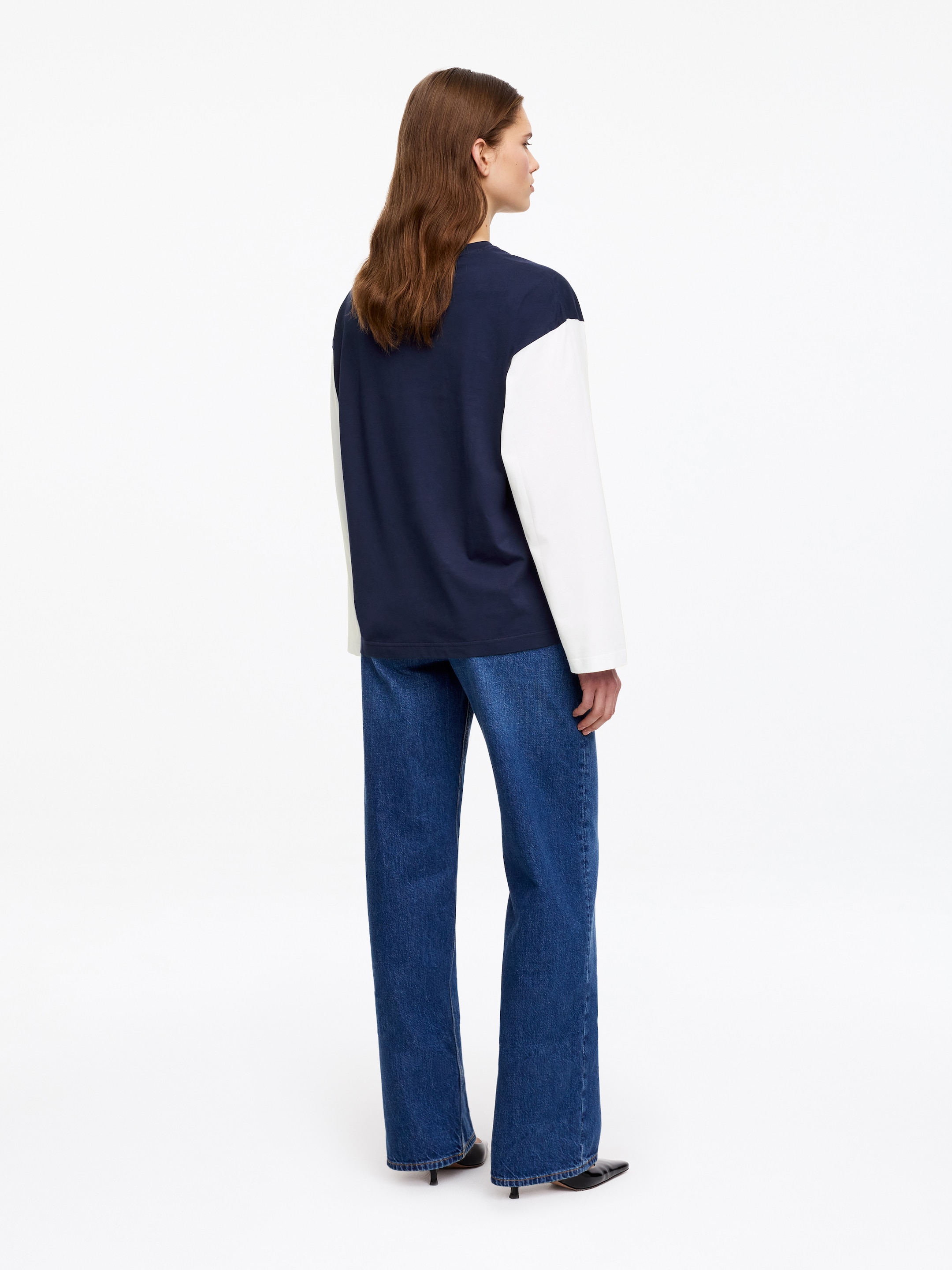 T-shirt a maniche lunghe con taglio rilassato - Blu scuro - Oversize - Women - StillMedia/Lookbook - 3