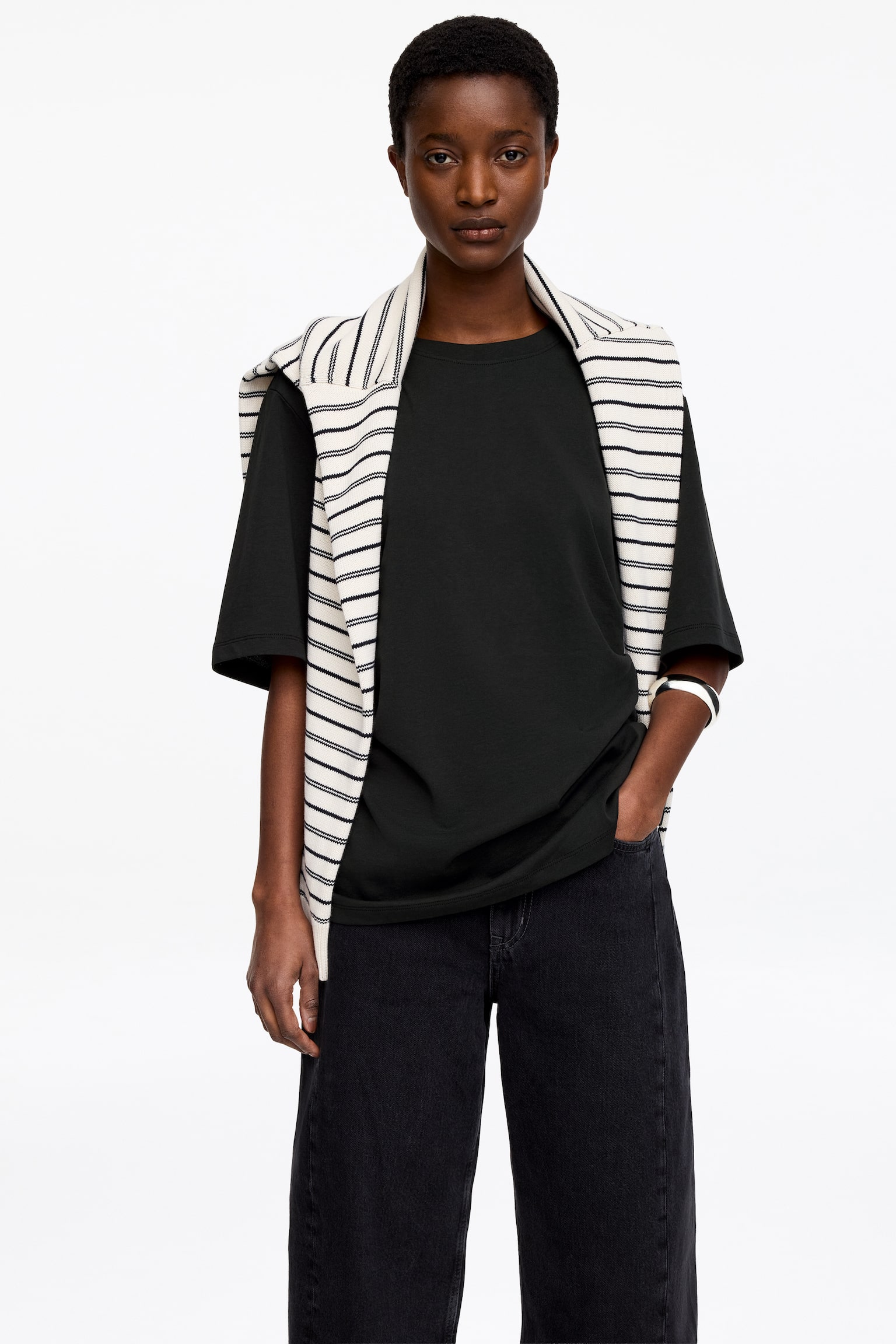 Draperad t-shirt - Svart/Vit - 4