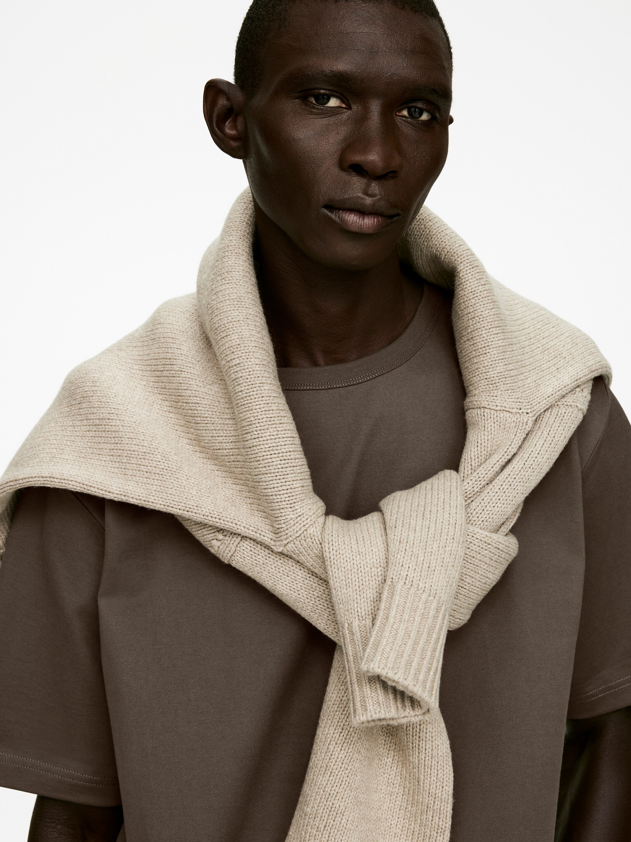 Zobrazit větší obrázek: Oversized tričko 270 GSM - Tmavě hnědá - MUŽI | H&M CZ 2