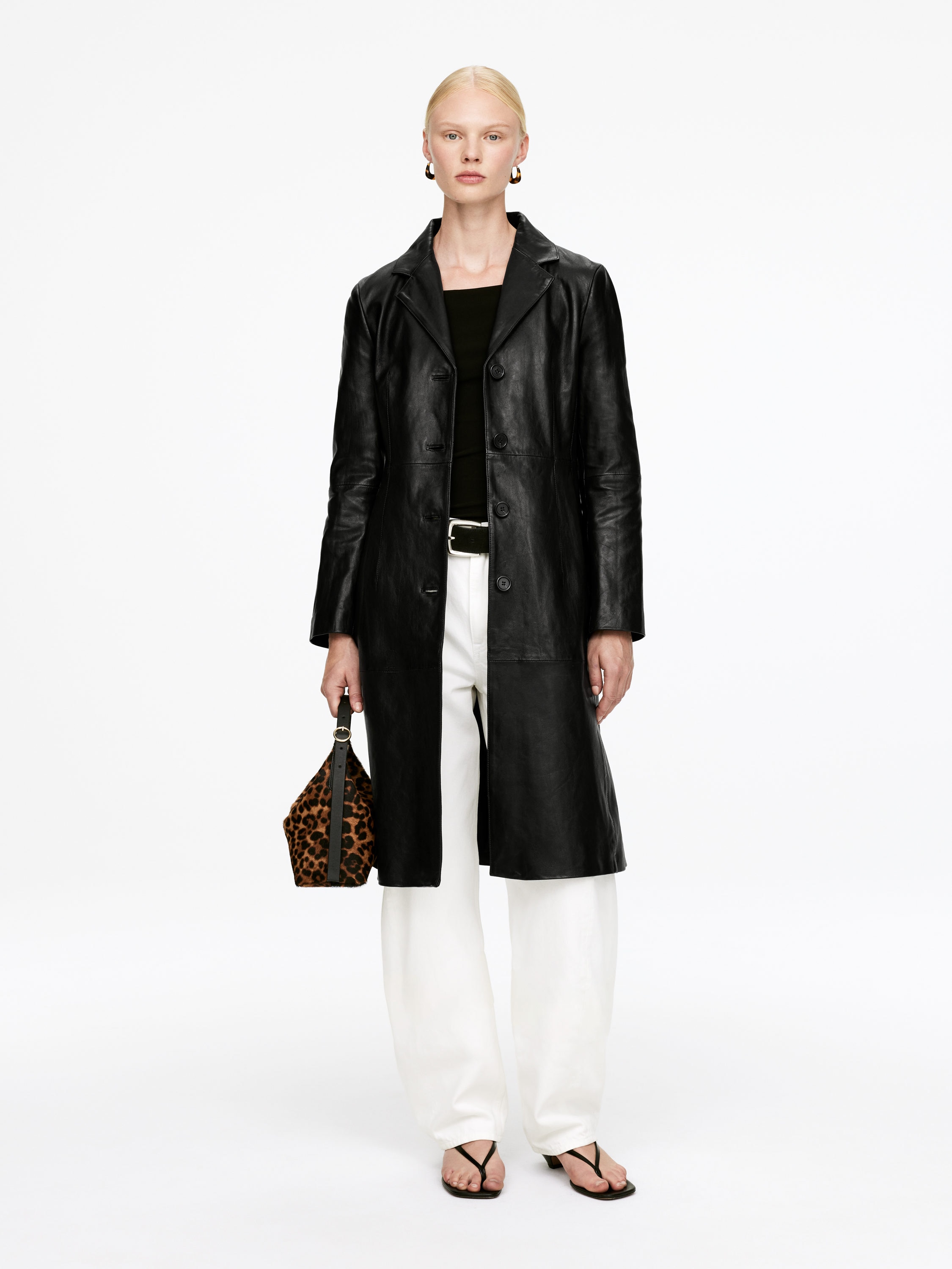 Leather Coat - Black - Slim fit - Women - StillMedia/Lookbook - 5