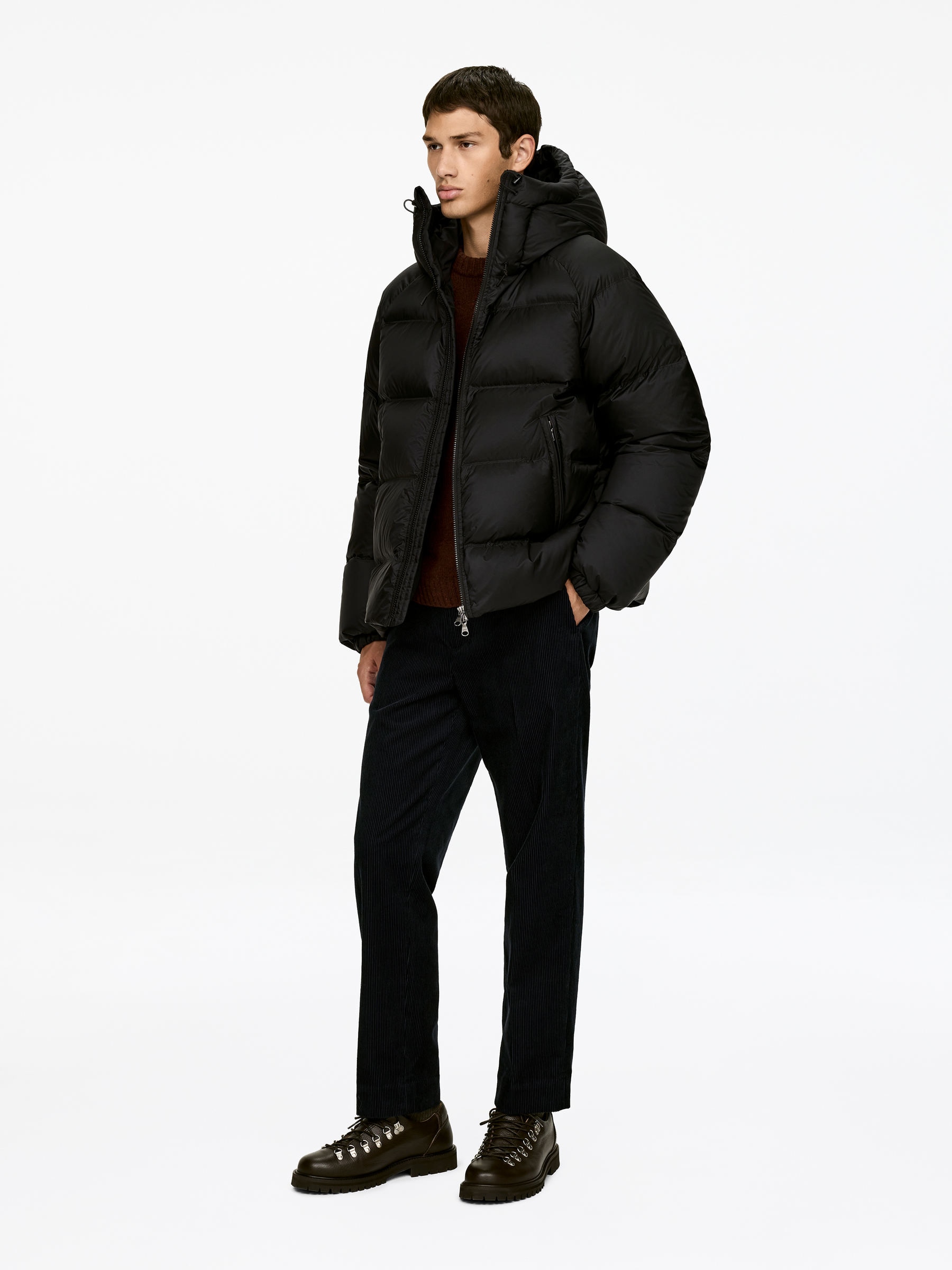 Upcycled Down Sporty Jacket - Black - Regular fit - Men - StillMedia/Lookbook - 4