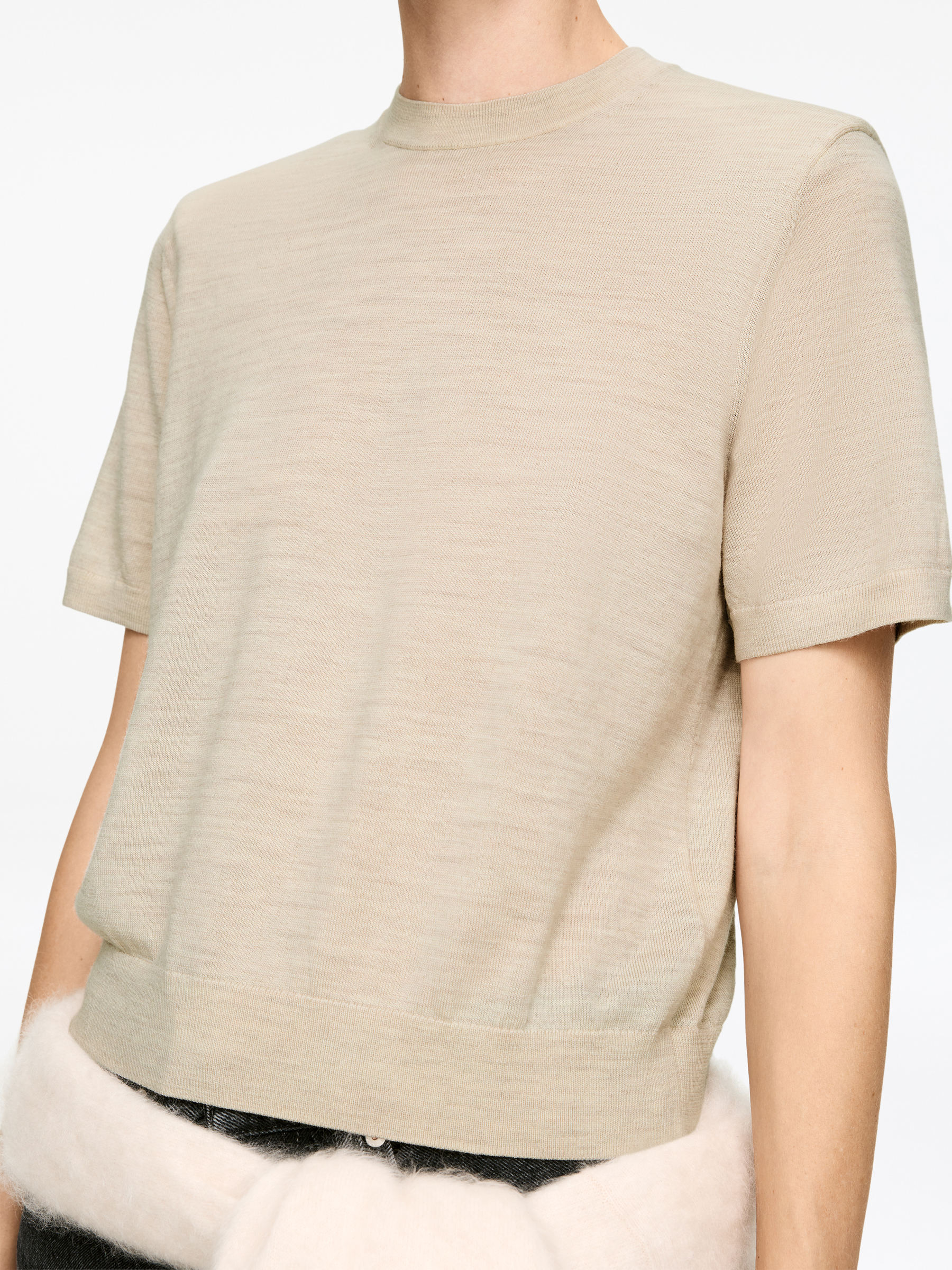 Knitted Merino Wool T-Shirt - Light Beige - Regular fit - Women - StillMedia/Lookbook - 11