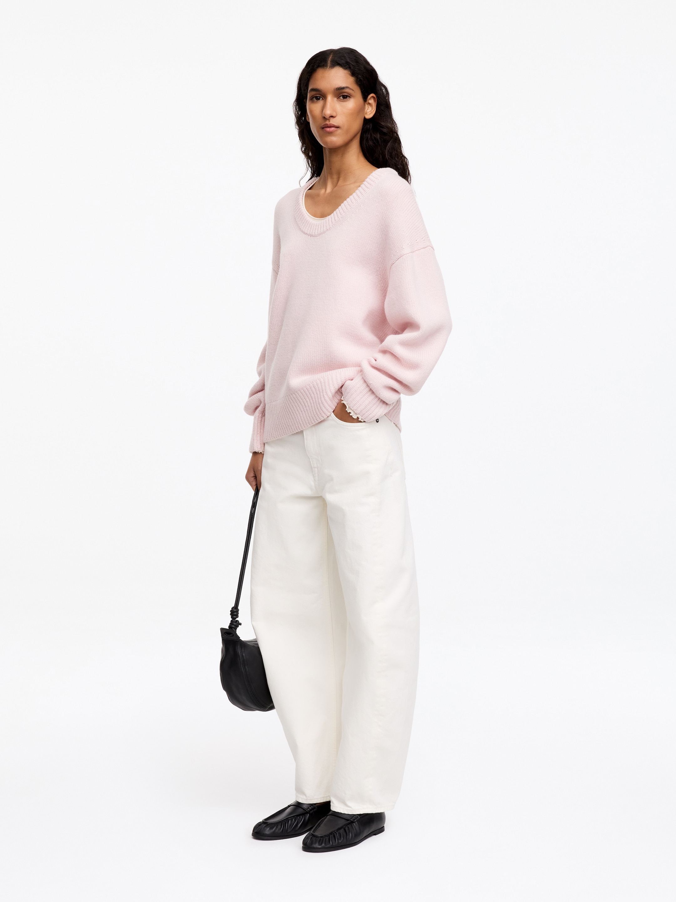 Lockerer Wollpullover - Rosa - Loose Fit - women - StillMedia/Lookbook - 2