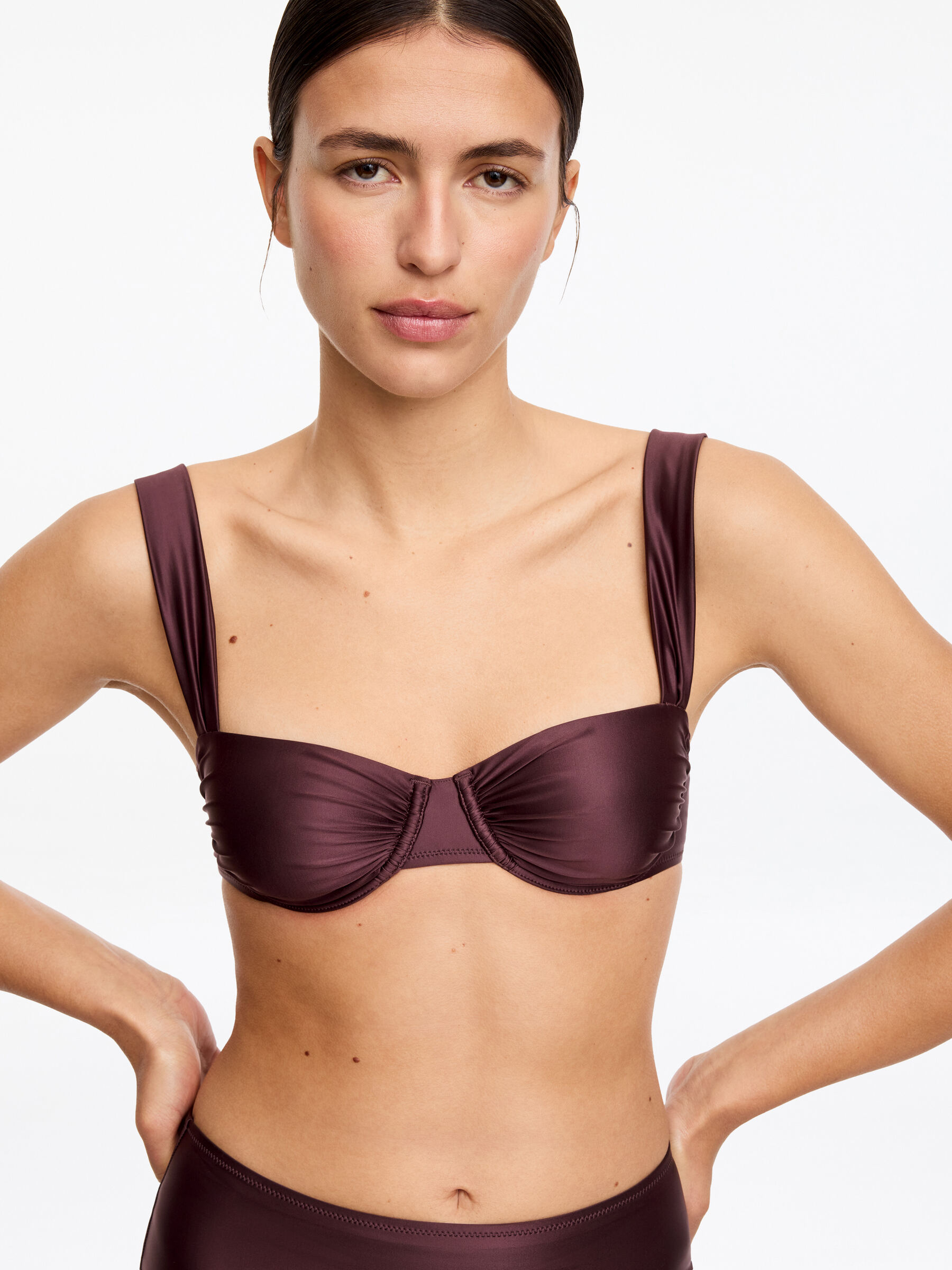 Top de bikini brillante - Rojo oscuro - Women - StillMedia/Lookbook - 4