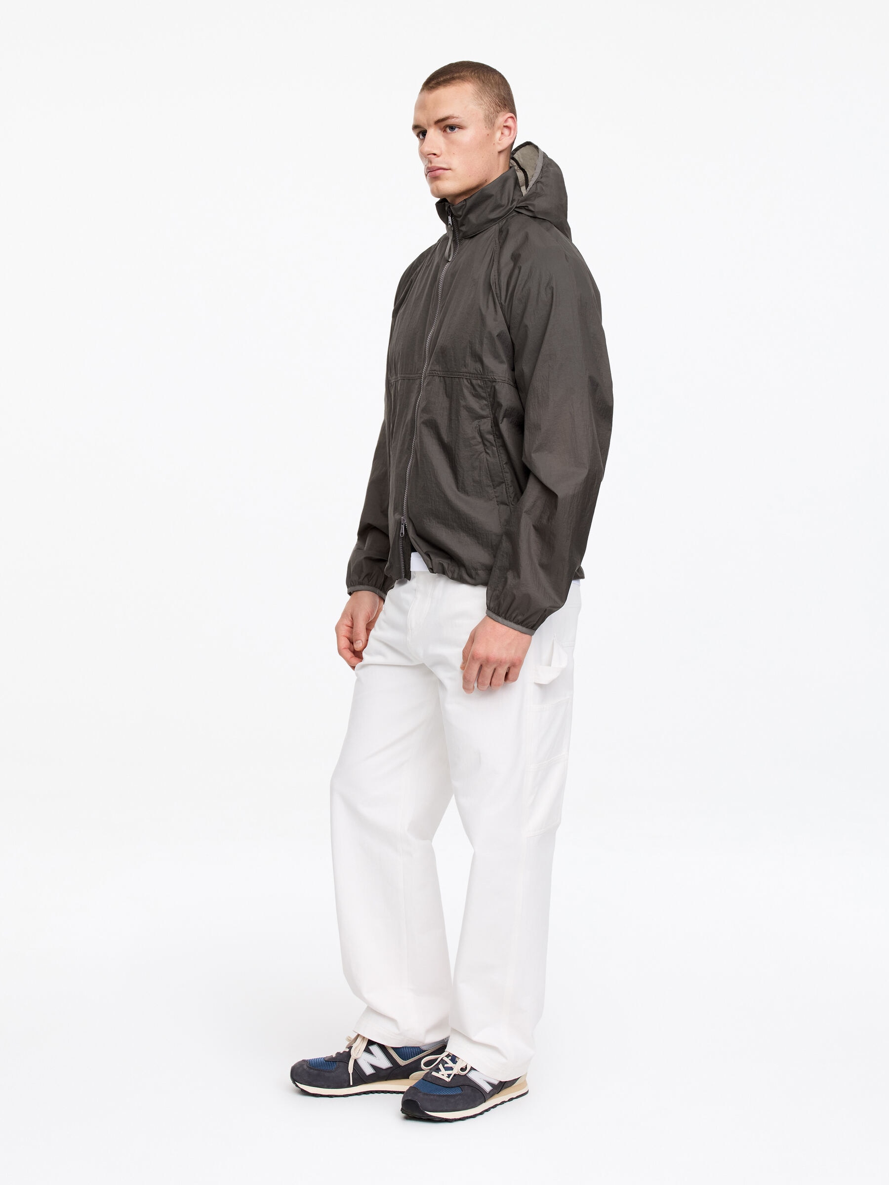 Minimal Windbreaker - Grey - Regular fit - Men - StillMedia/Lookbook - 4