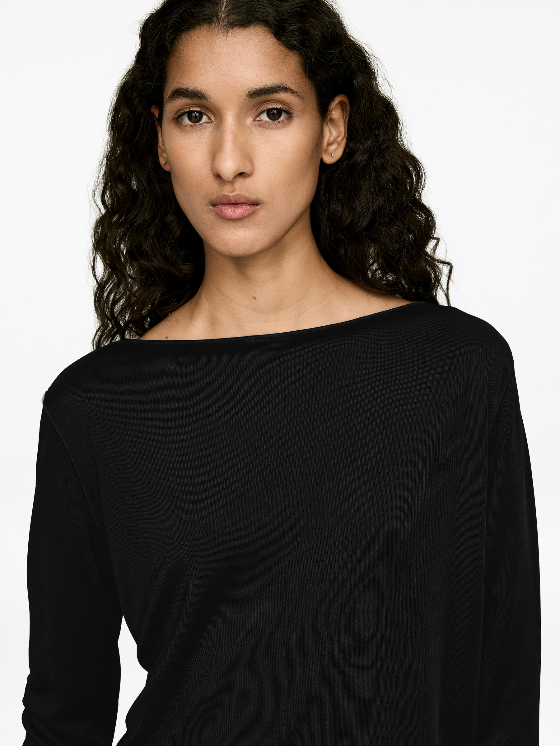 Satin Boat-Neck Top - Black - Regular fit - Women - StillMedia/Lookbook - 3