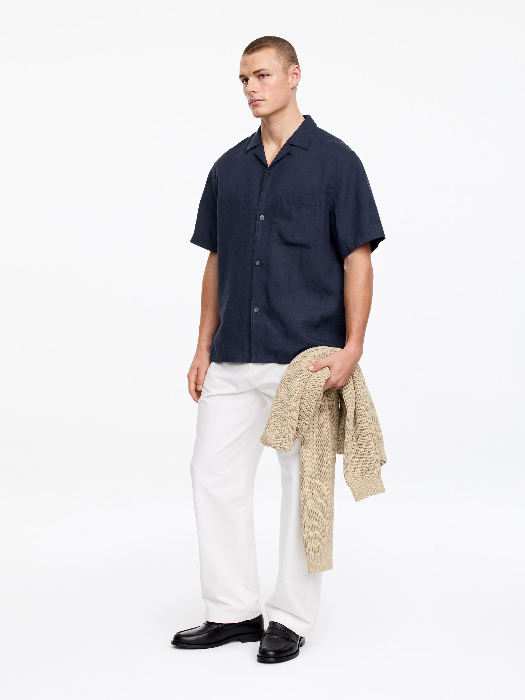 Relaxed Linen Resort Shirt - Dark Blue - Relaxed fit - Men - StillMedia/Lookbook - 3