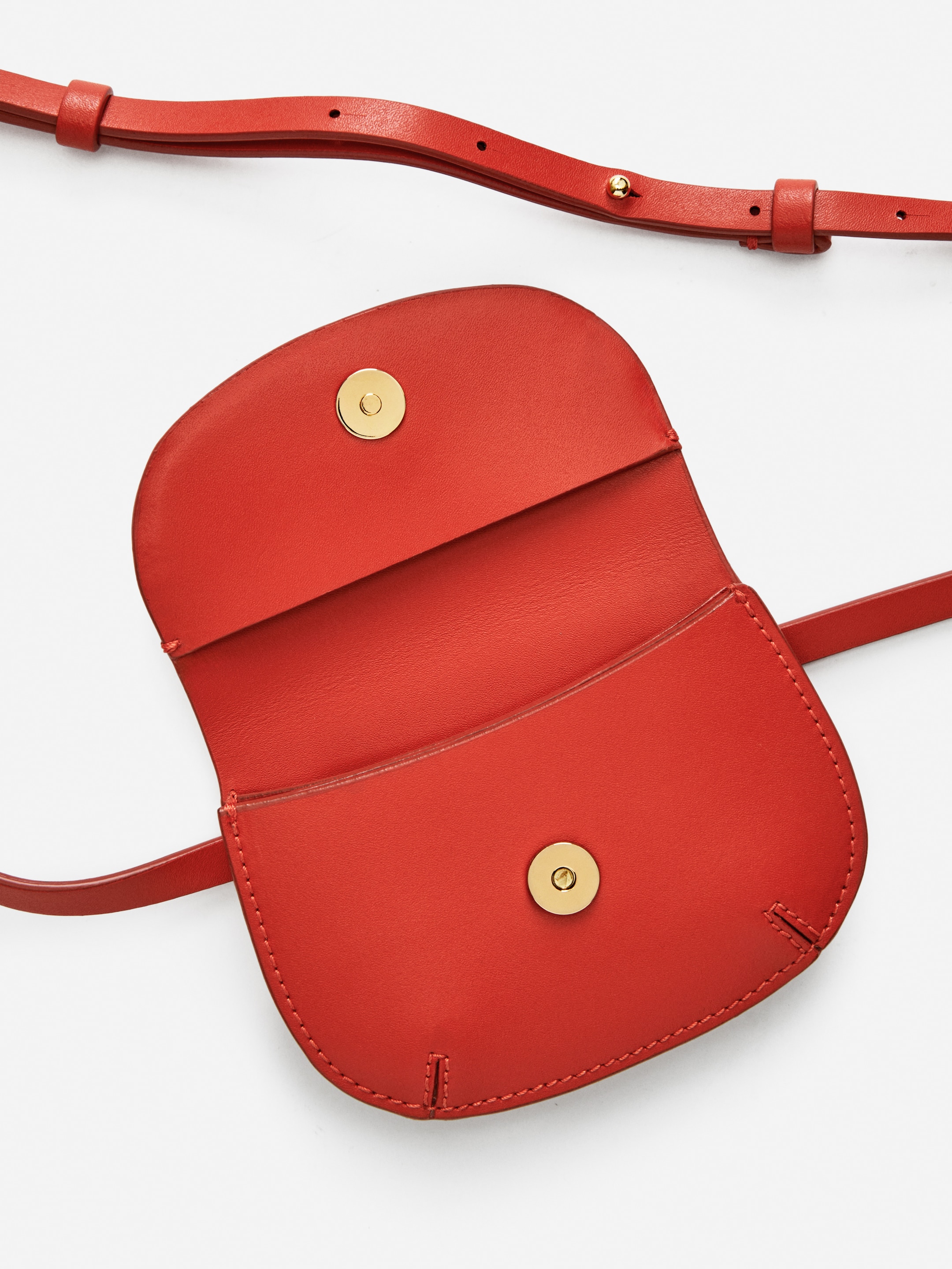 Gürteltasche aus Leder - Rot - Women - StillMedia/DescriptiveDetail - 1