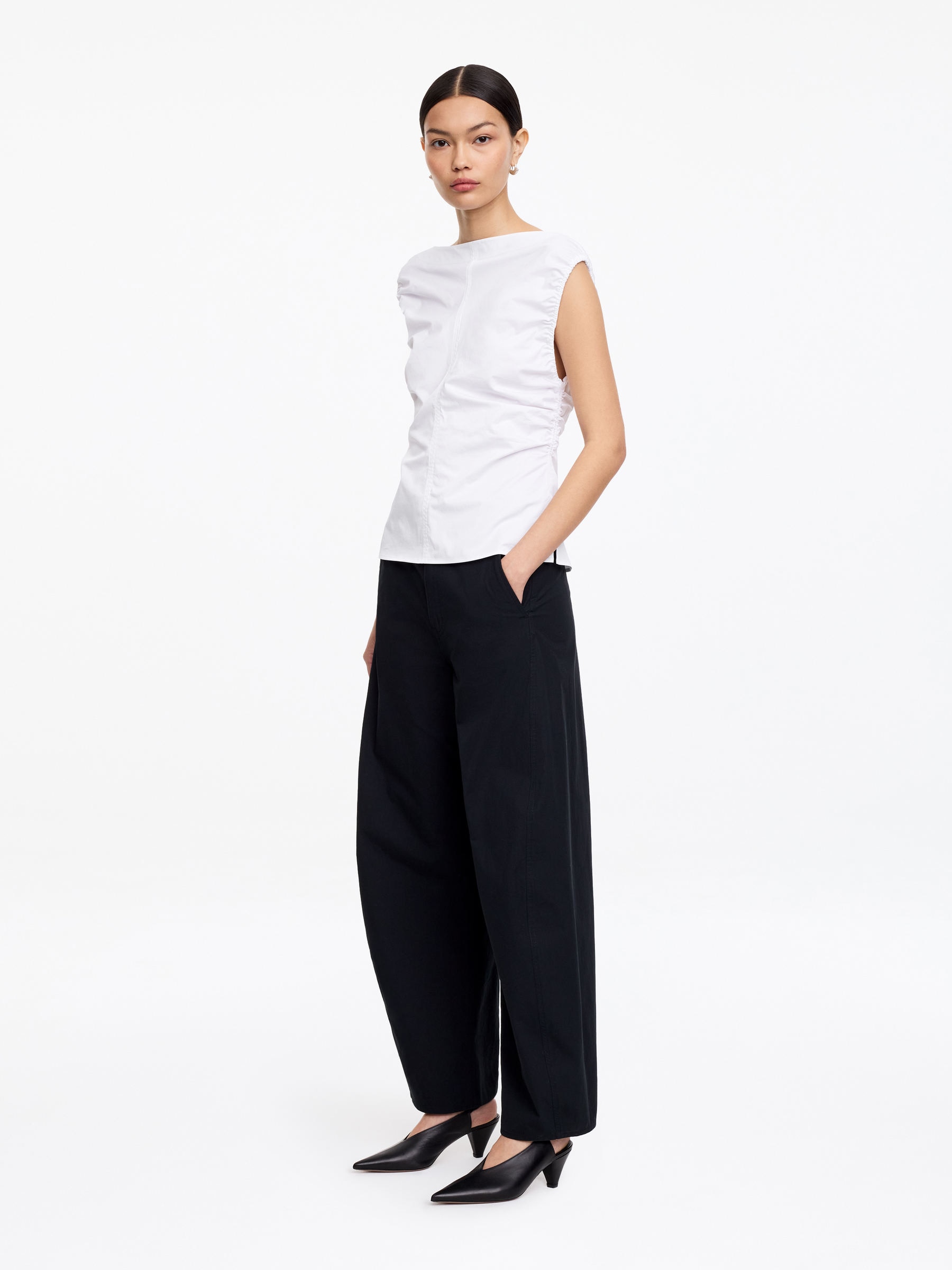 Boat-Neck Top - White - Slim fit - Women - StillMedia/Lookbook - 2