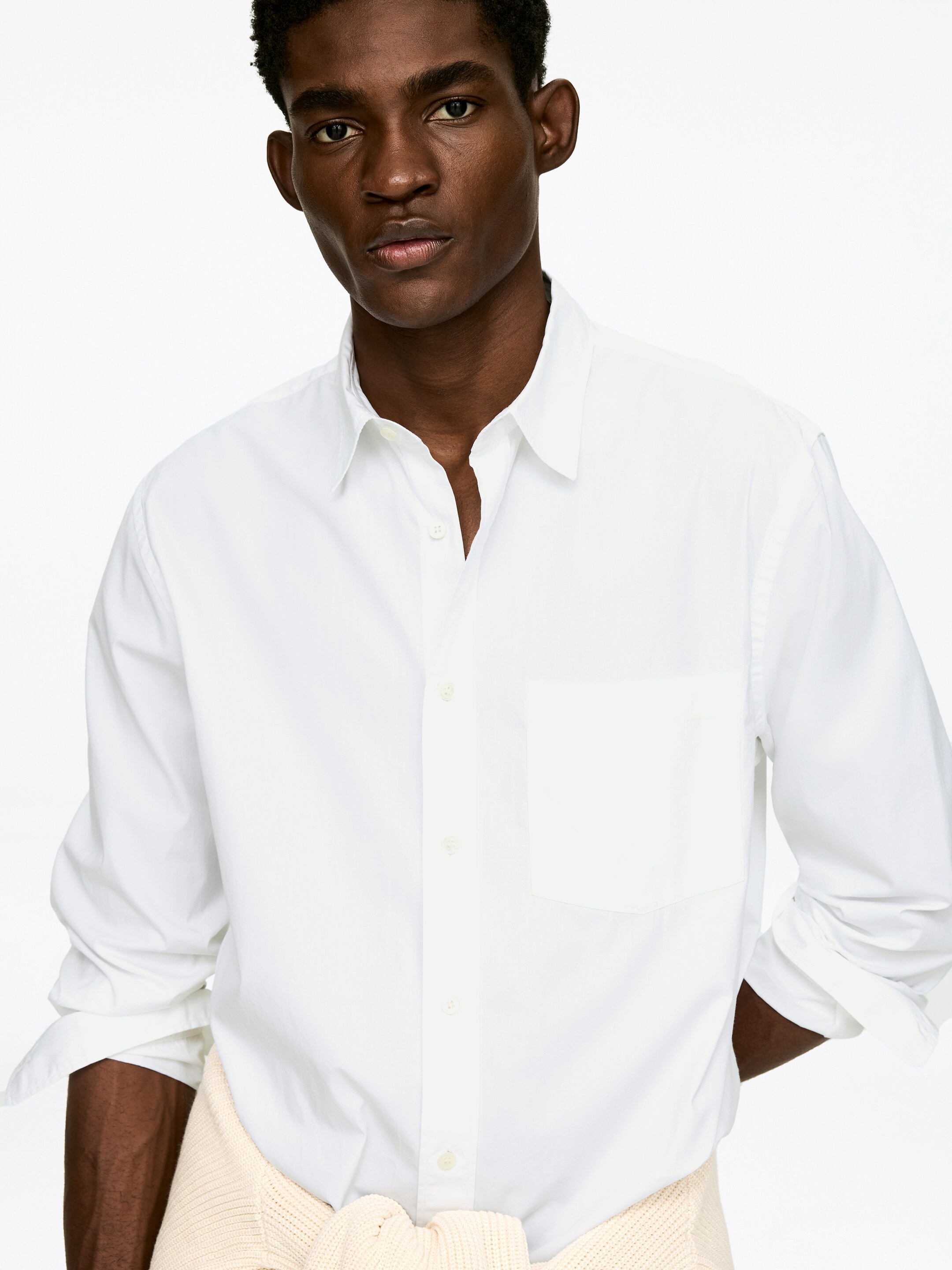 Visualizza immagine più grande: Camicia in popeline dalla vestibilità rilassata - Bianco - UOMO | H&M IT 3