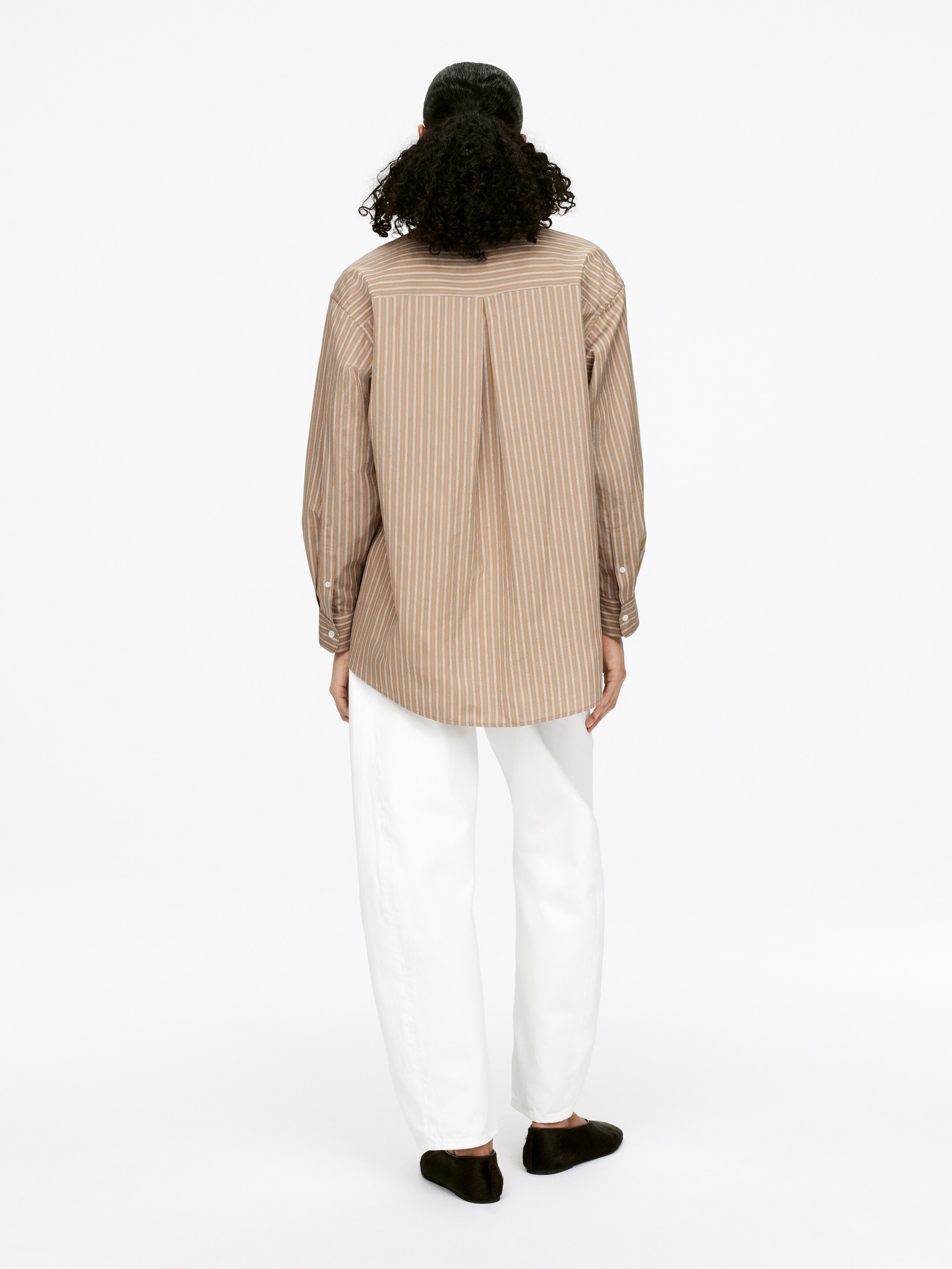 Se større billede: Skjorte i bomuld og silke - Beige/striber - DAME | H&M DK 2