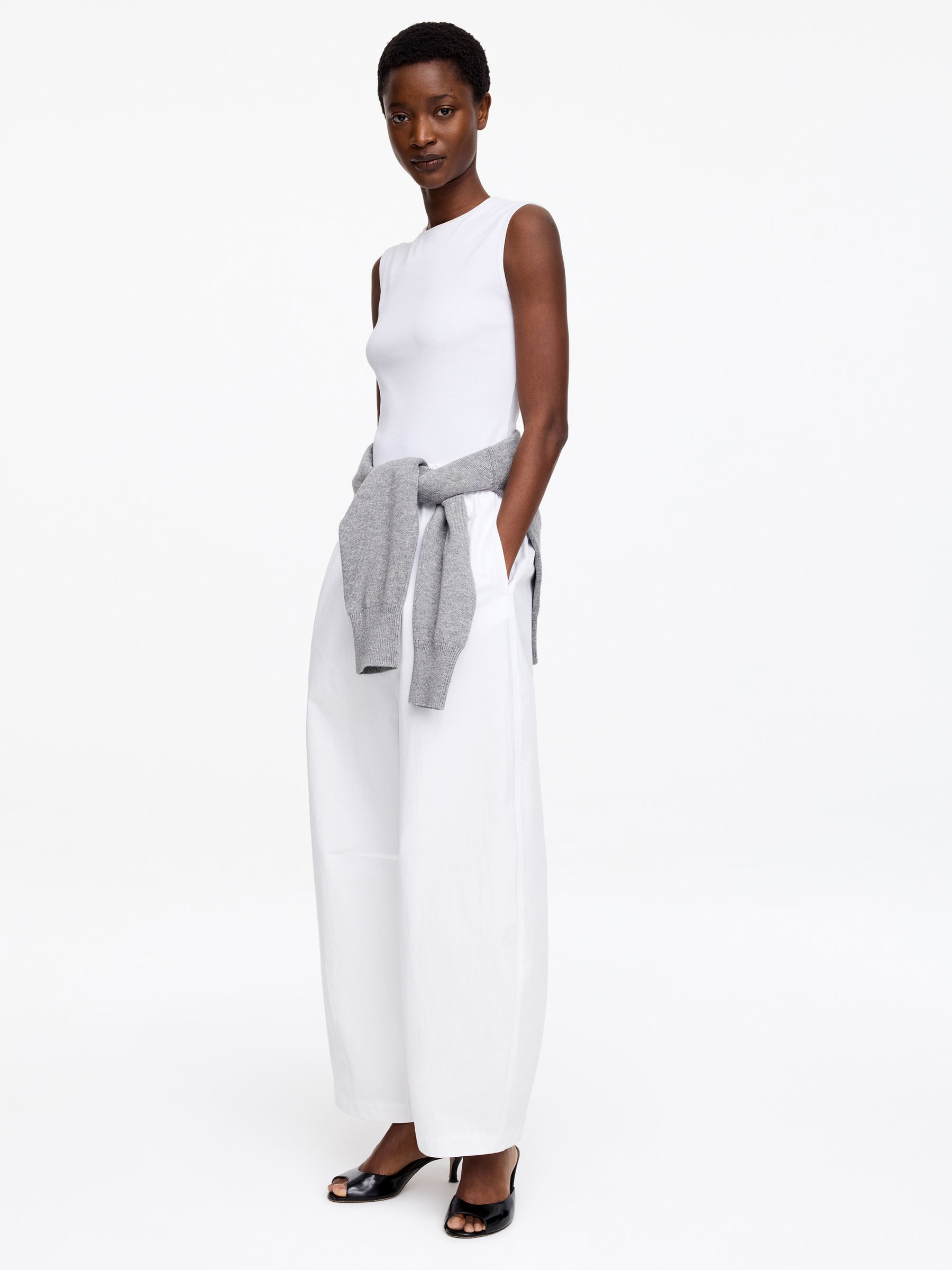 Pantalones de algodón con pernera de barril - Blanco - Corte holgado - Women - StillMedia/Lookbook - 5