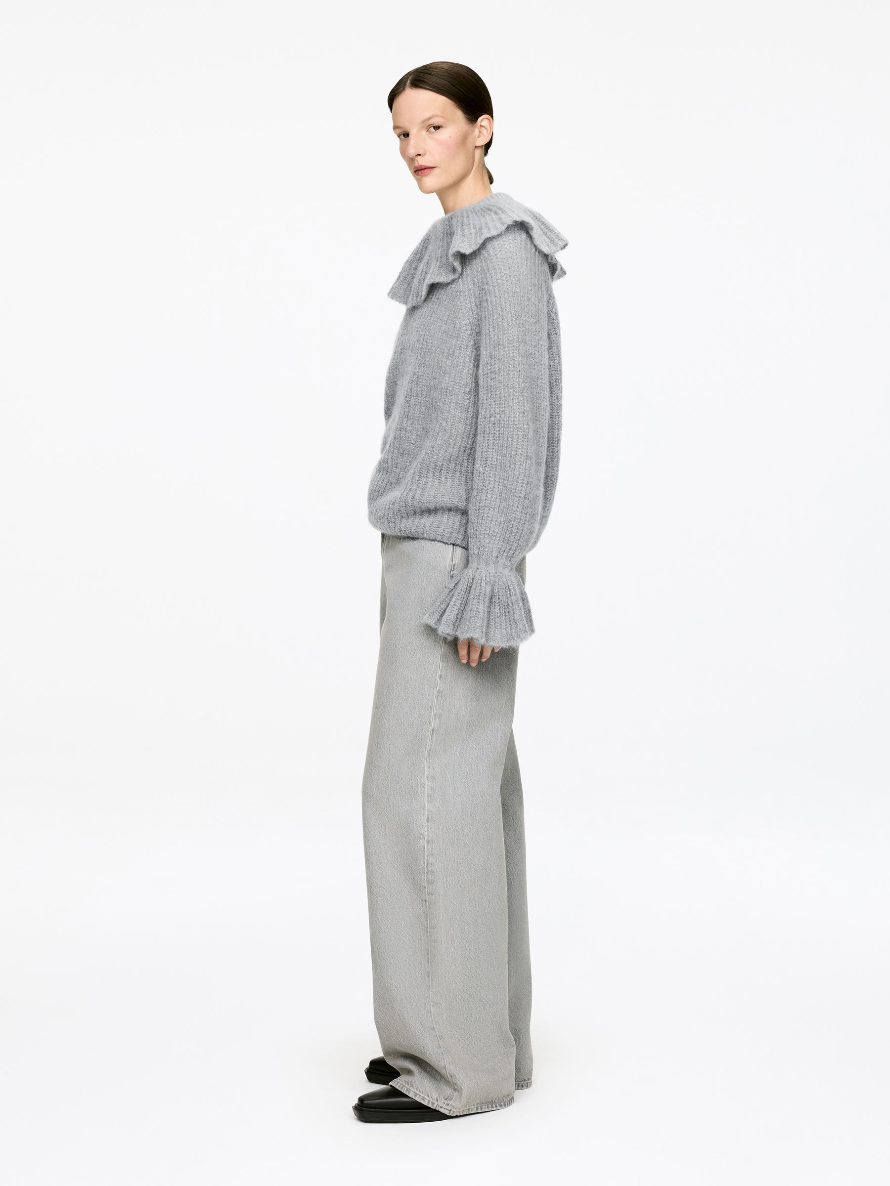 Pullover aus Mohair und Wolle mit Volants - Grau - Loose Fit - Damen - StillMedia/Lookbook - 6