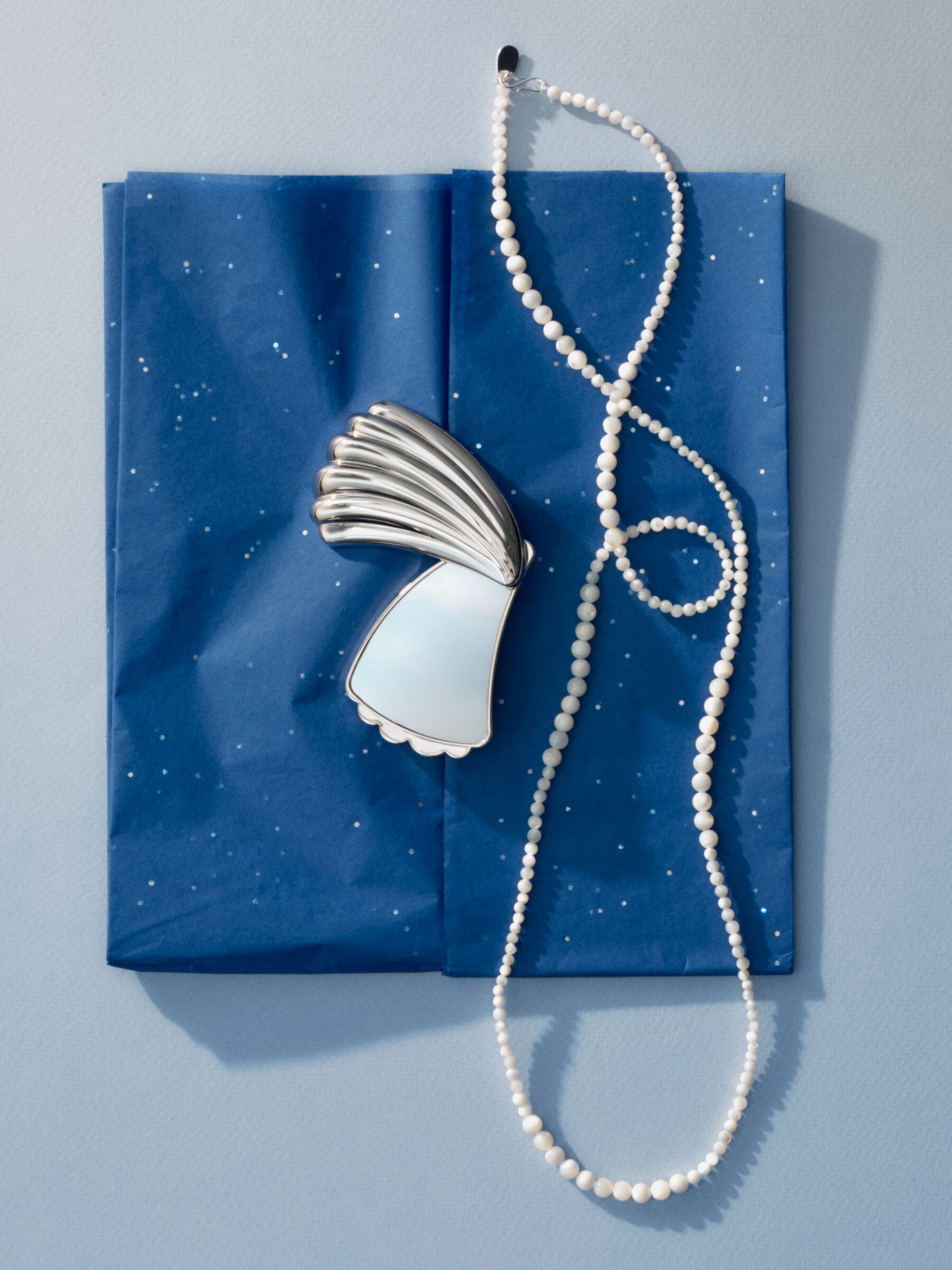 Mother-of-Pearl Beaded Necklace - Off White - Women - StillMedia/Environmental - 1