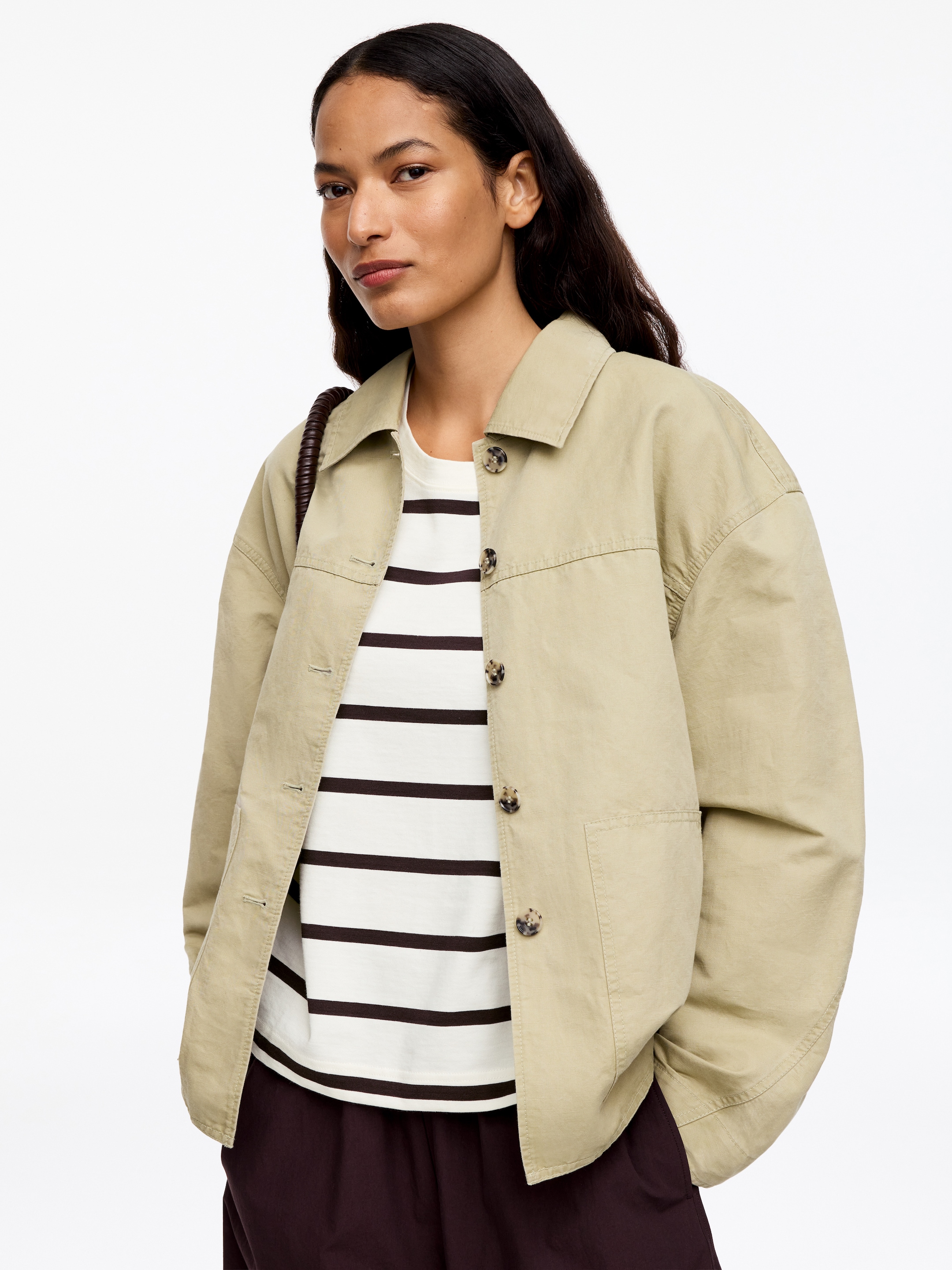 Signature Boxy T-Shirt - White/Brown - Relaxed fit - Women - StillMedia/Lookbook - 2