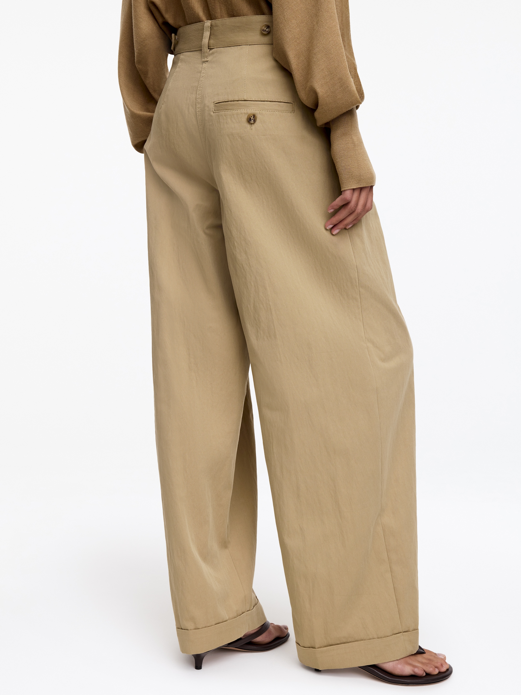 Pantalones chino holgados - Beige - Corte relajado - women - StillMedia/Lookbook - 4