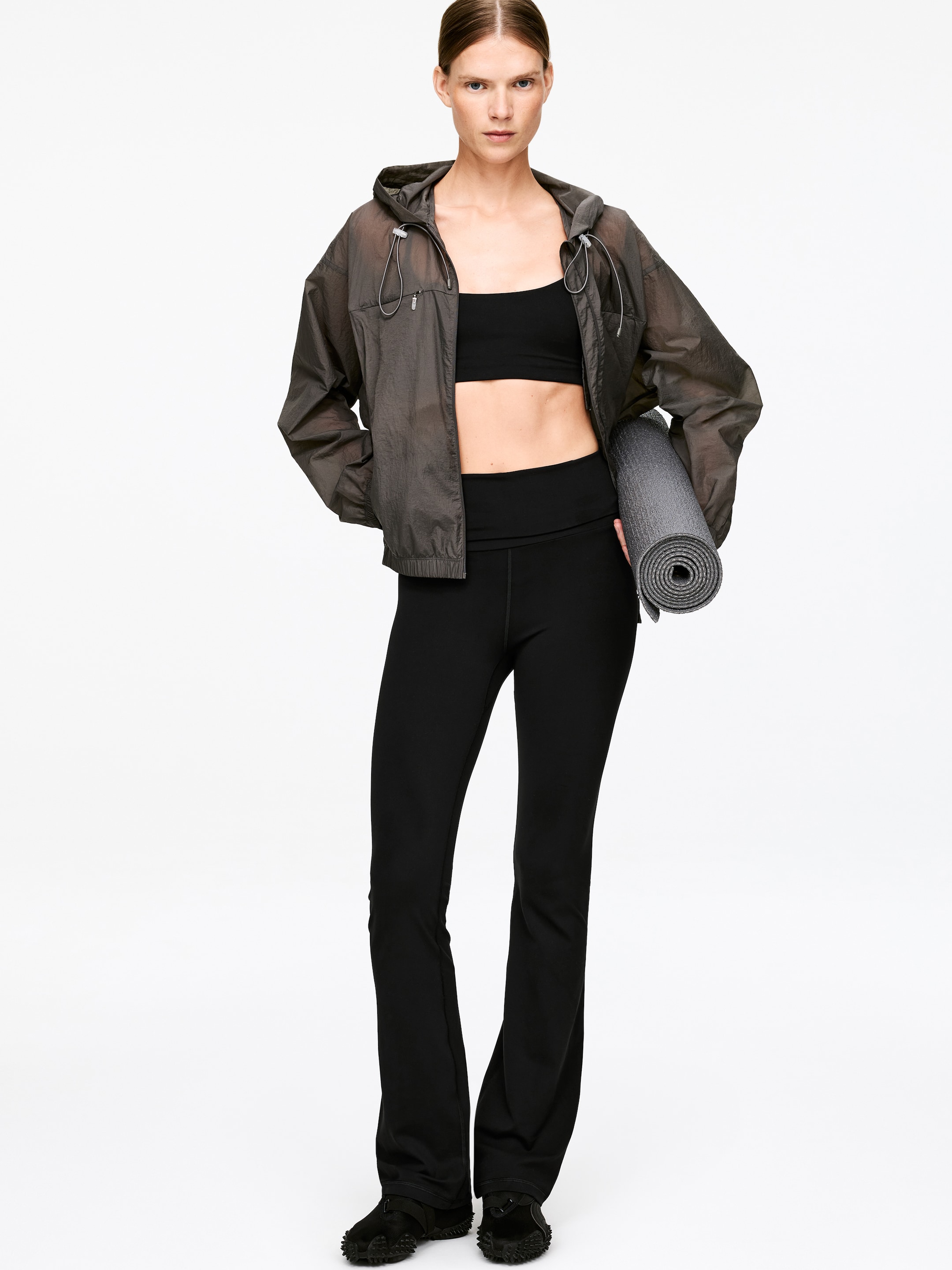 Flared Leggings - Black - Slim fit - Women - StillMedia/Lookbook - 5