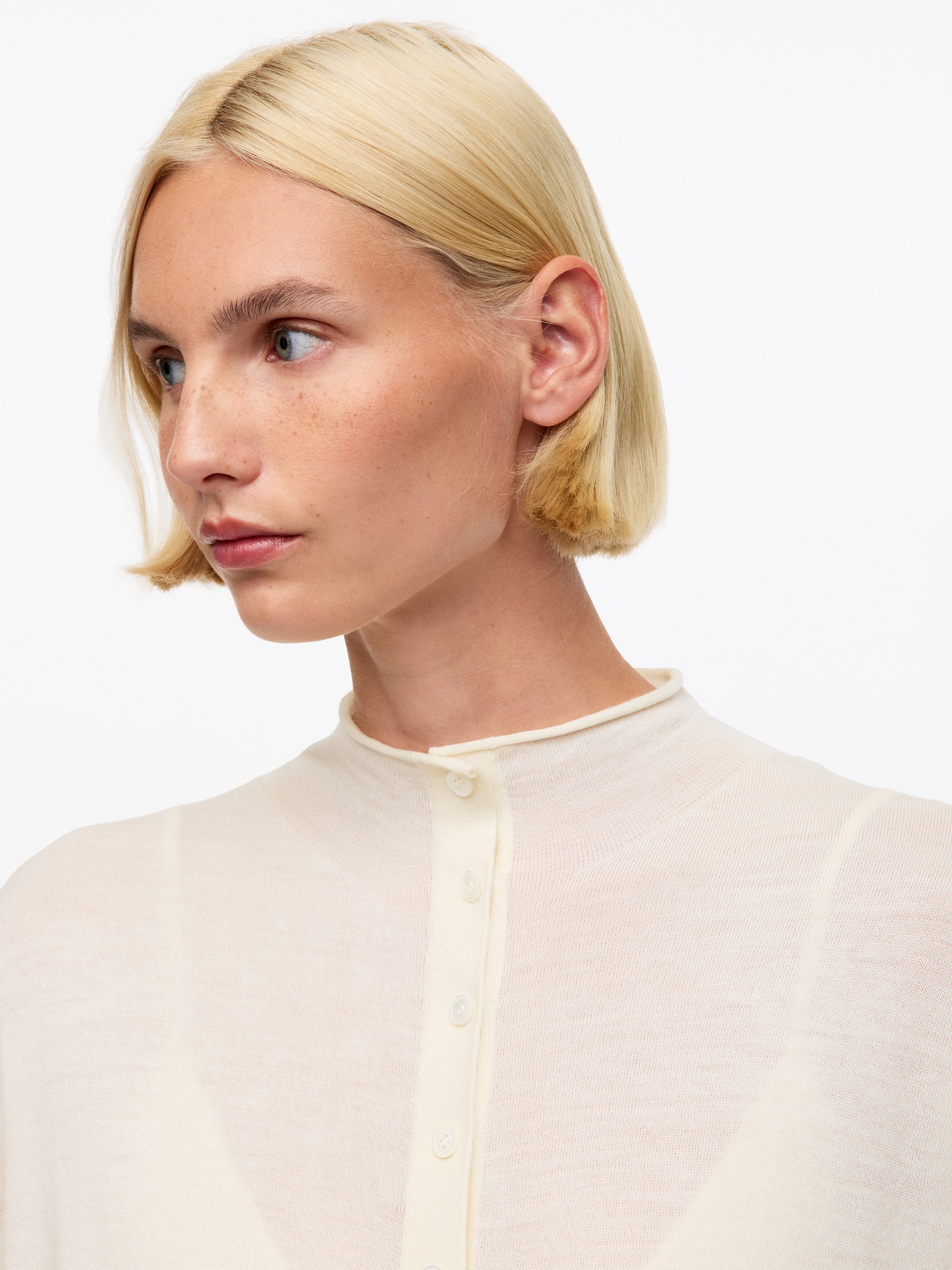 Wool-Blend Mock-Neck Cardigan - Off White - Regular fit - women - StillMedia/Lookbook - 4