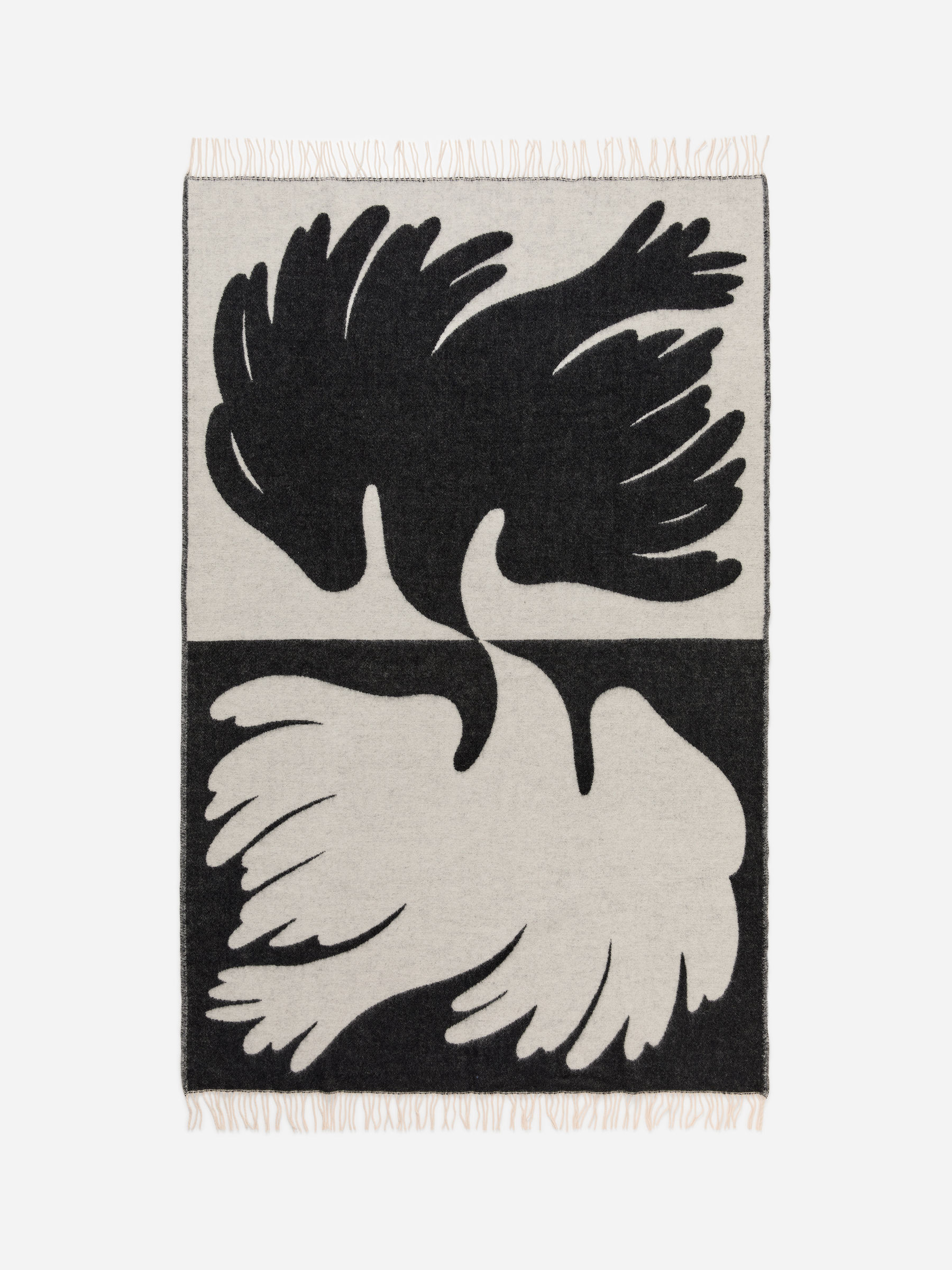 Klippan Wool Blanket - Black/White - Homeware - StillMedia/DescriptiveStillLife - 2