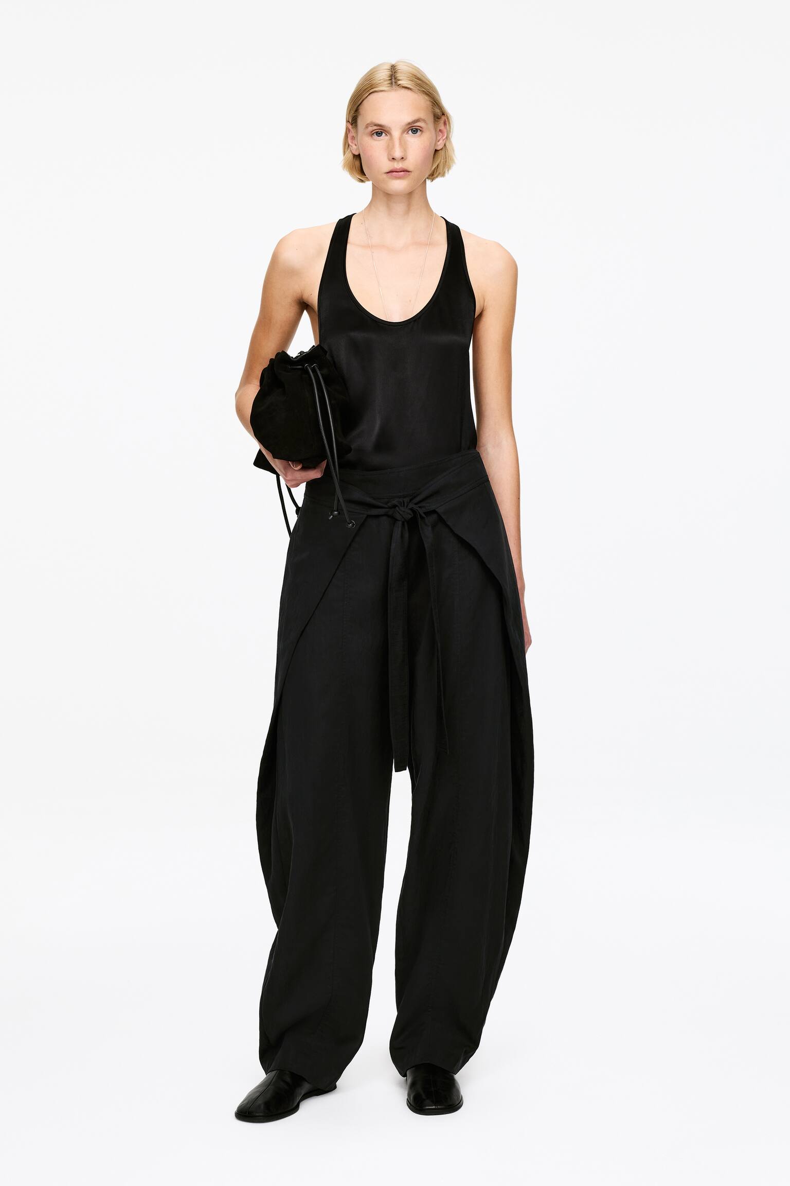 Elegante broek met omslag aan de voorkant - Zwart/Gebroken wit - 1