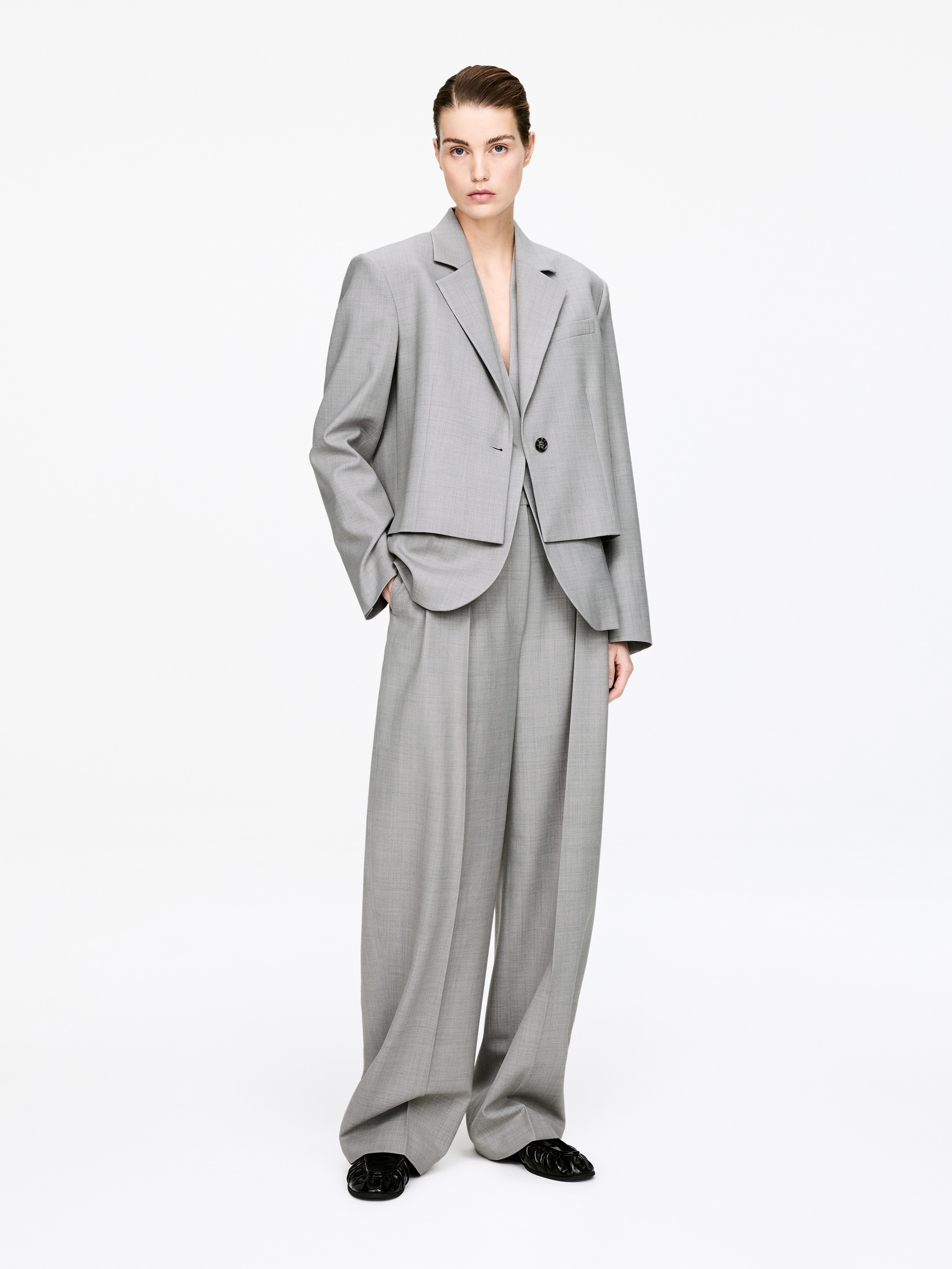 Cropped Blazer - Grey - Loose fit - Women - StillMedia/Lookbook - 6
