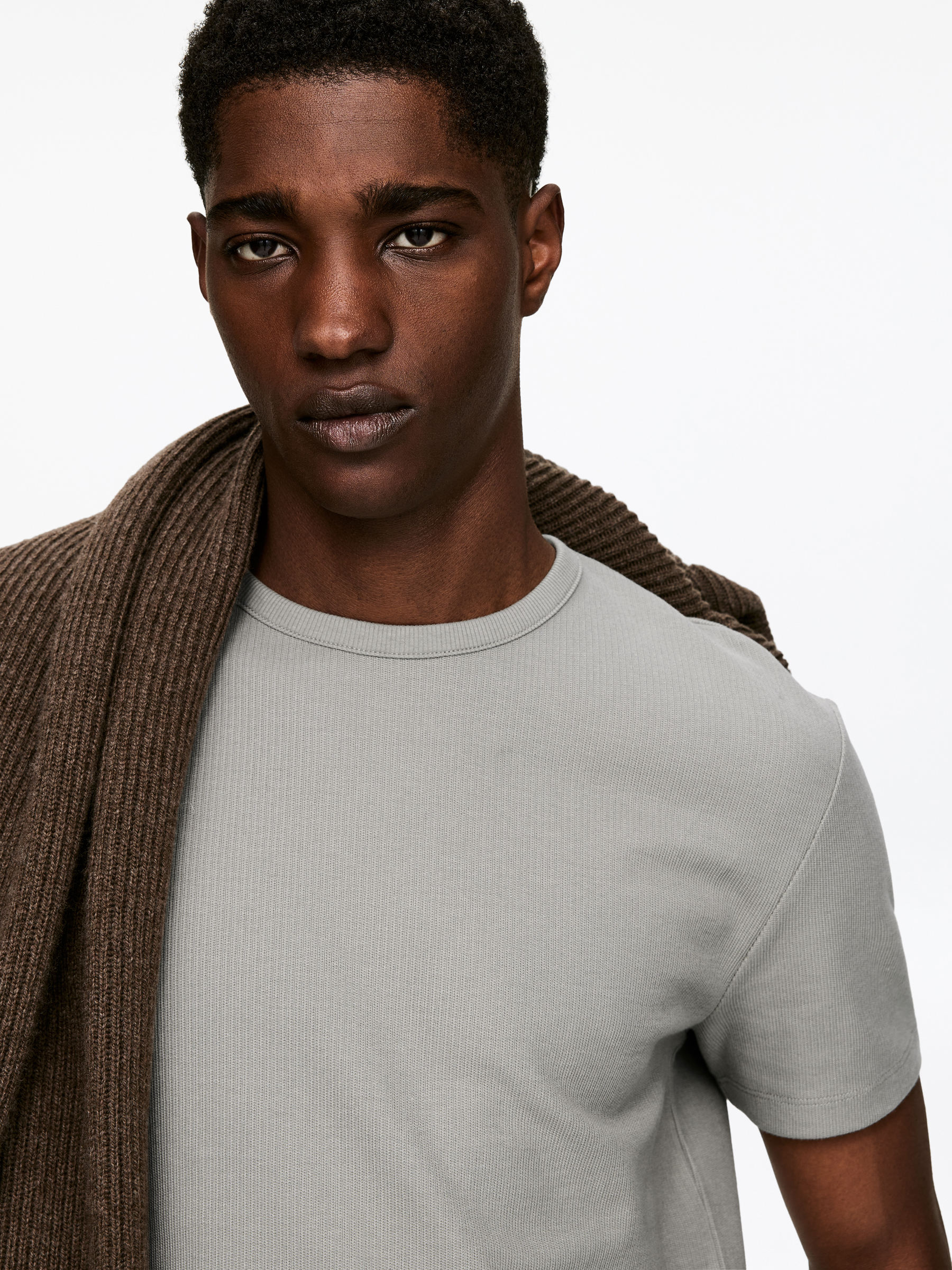 Tight t-shirt i bomull - Grå - Slim fit - Men - StillMedia/Lookbook - 3